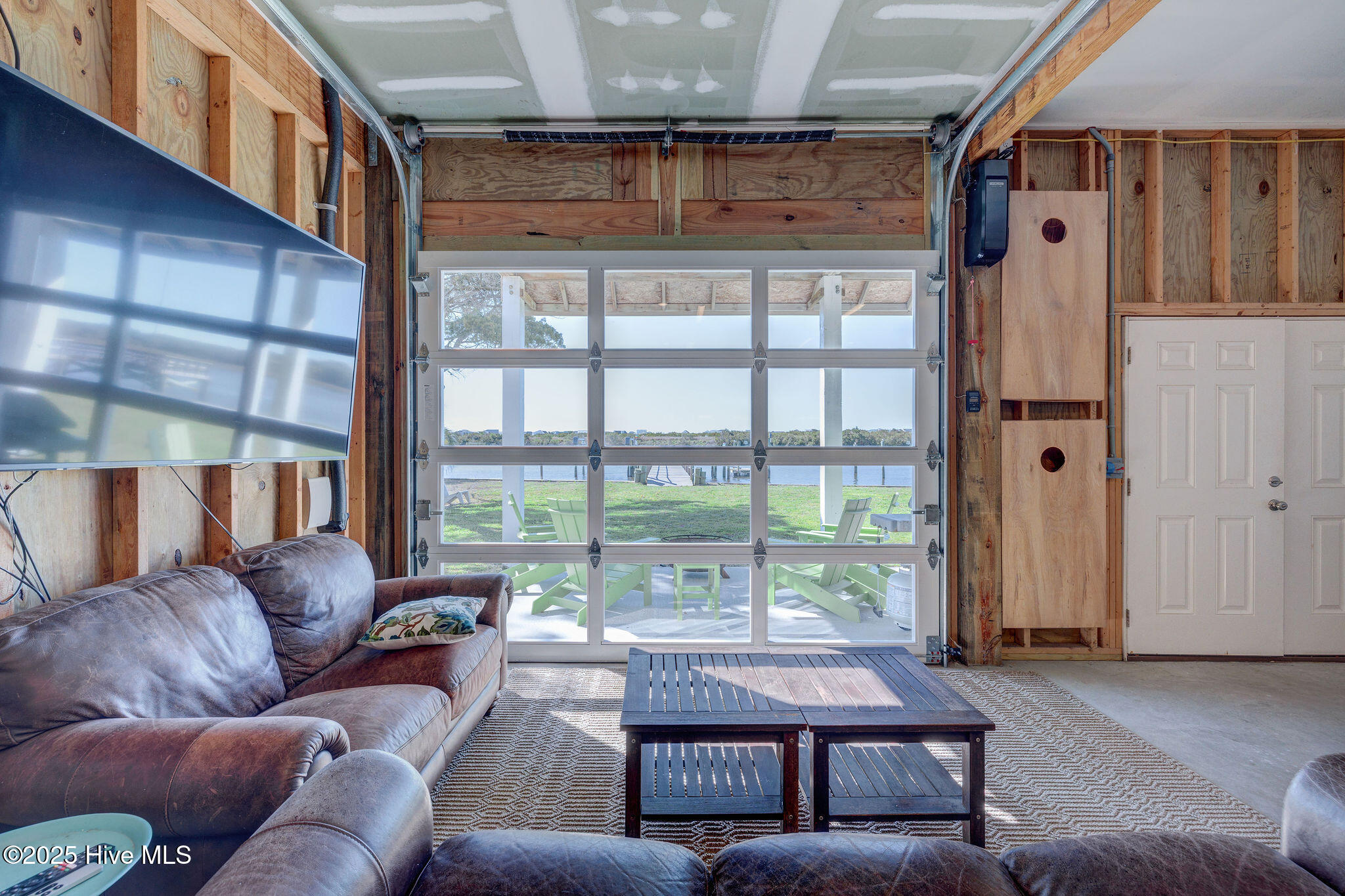 677 Saint Paul Drive SE