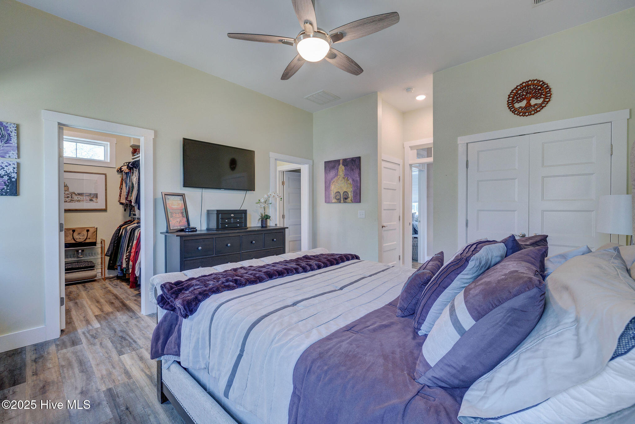 677 Saint Paul Drive SE