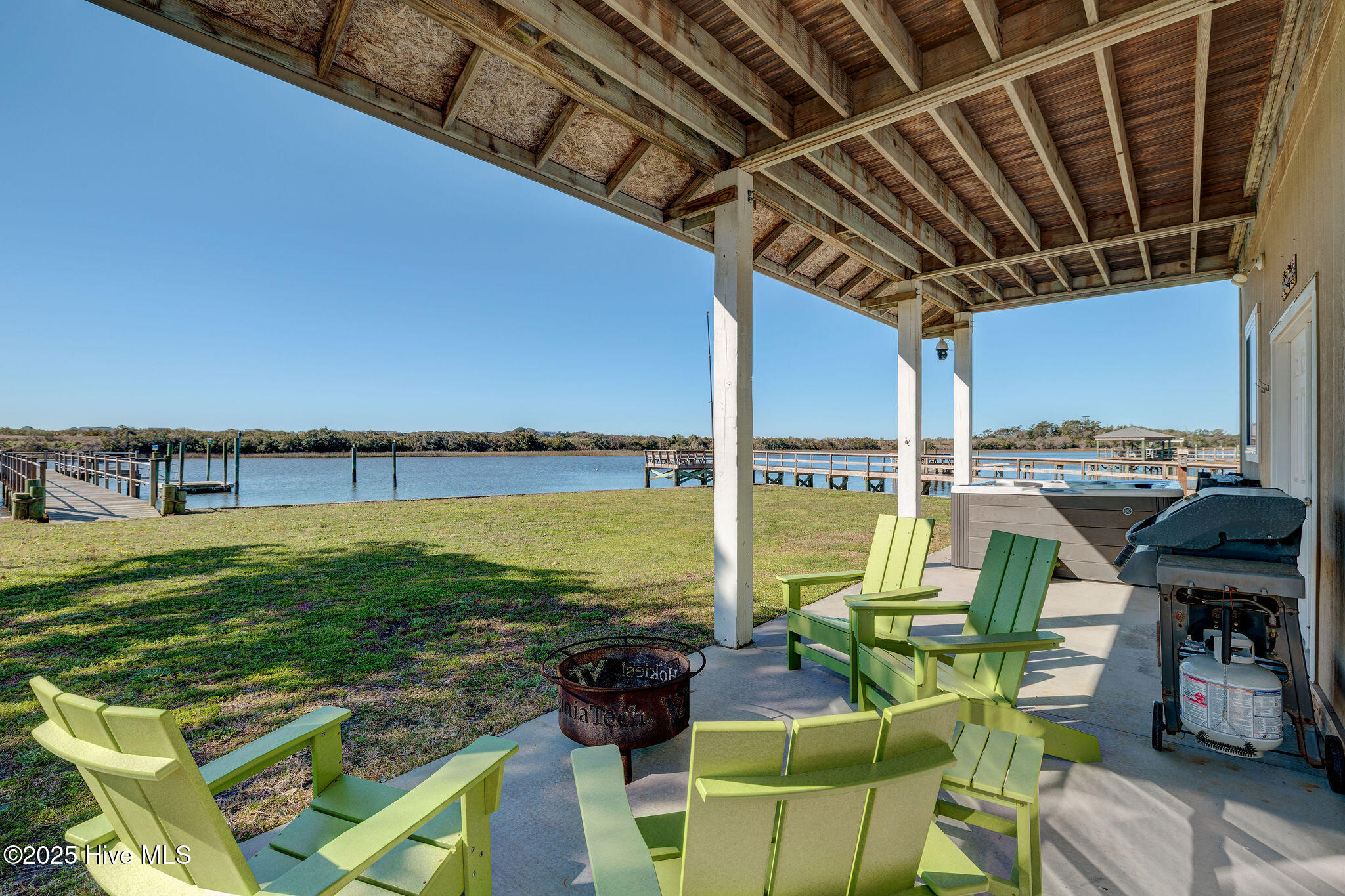 677 Saint Paul Drive SE