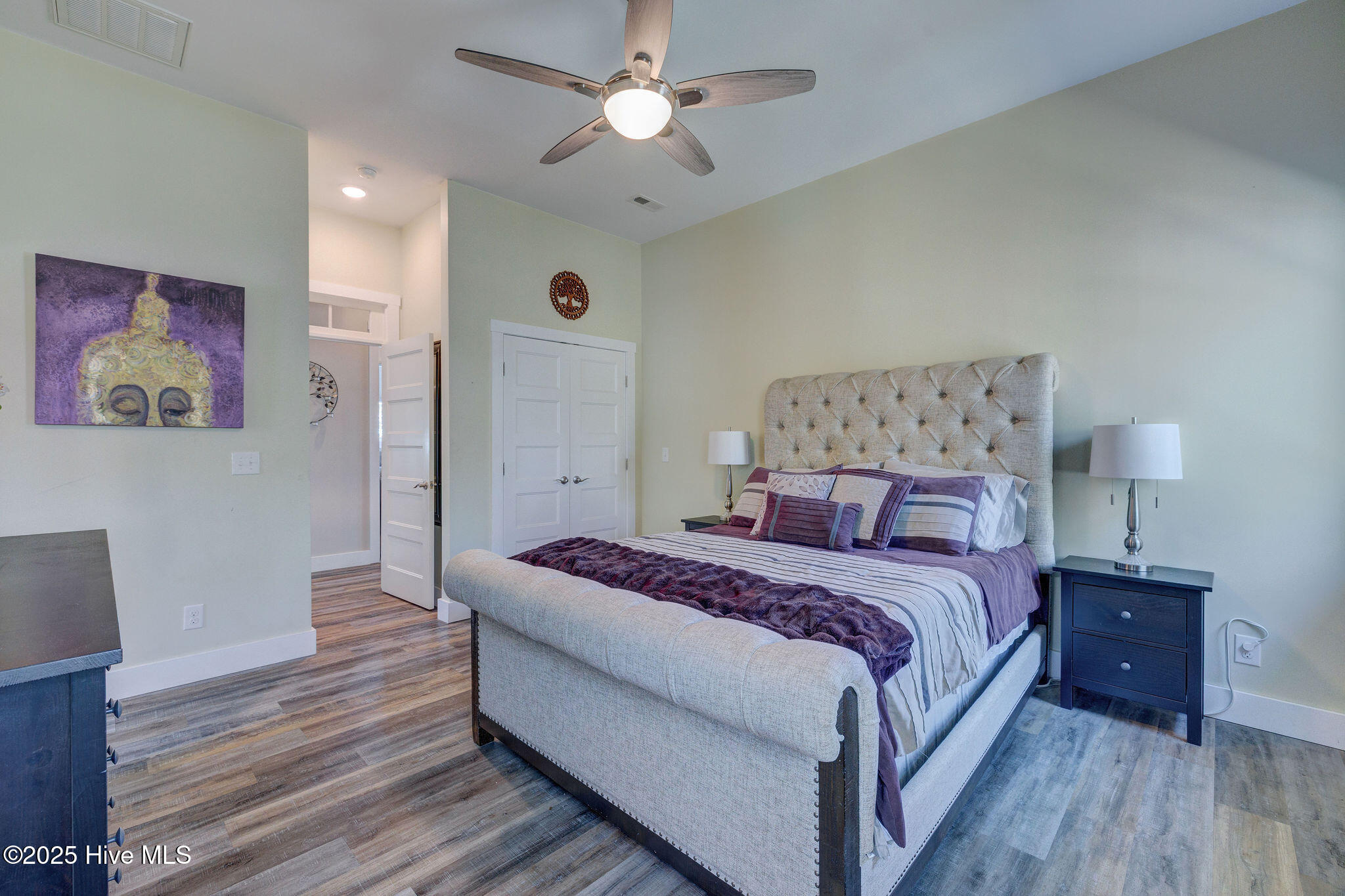 677 Saint Paul Drive SE