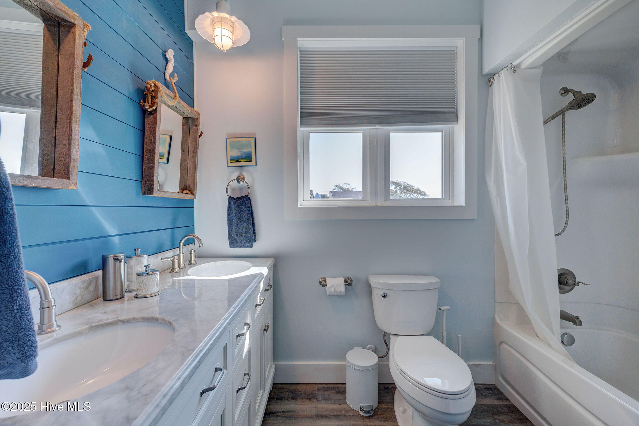 677 Saint Paul Drive SE