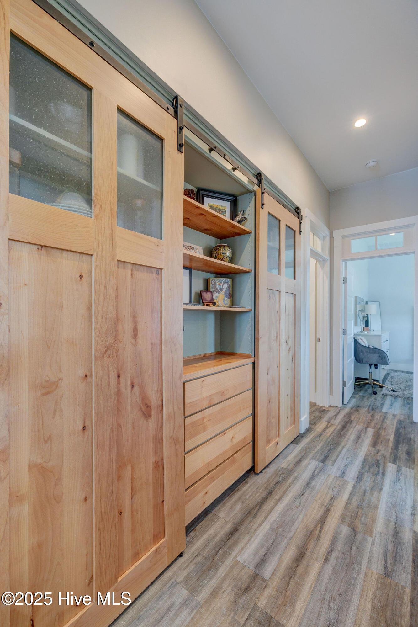 677 Saint Paul Drive SE