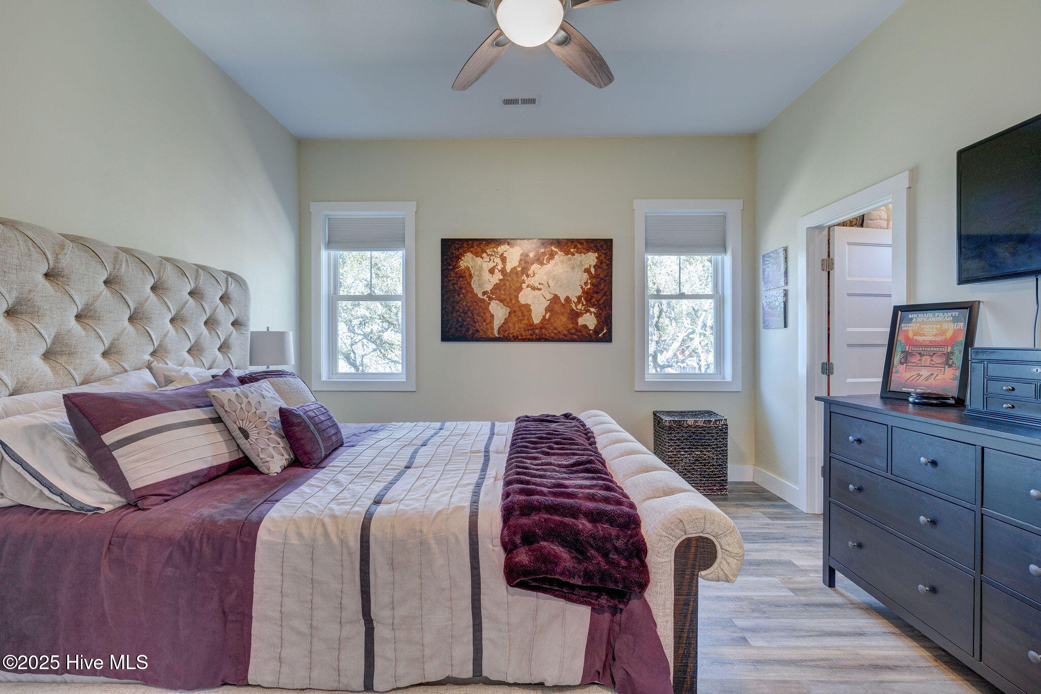 677 Saint Paul Drive SE