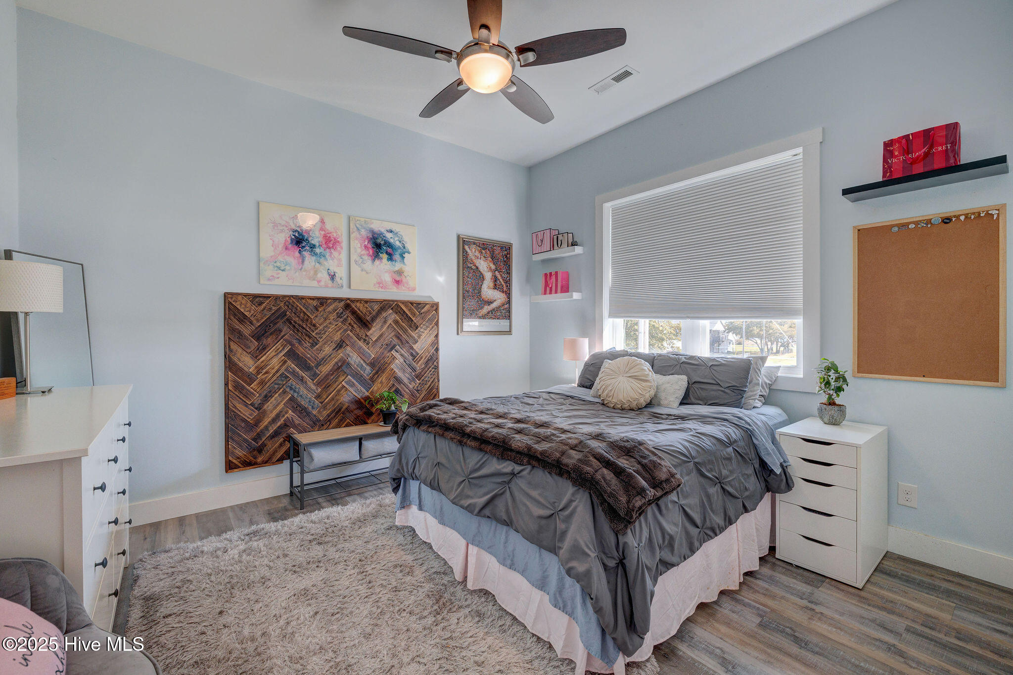 677 Saint Paul Drive SE