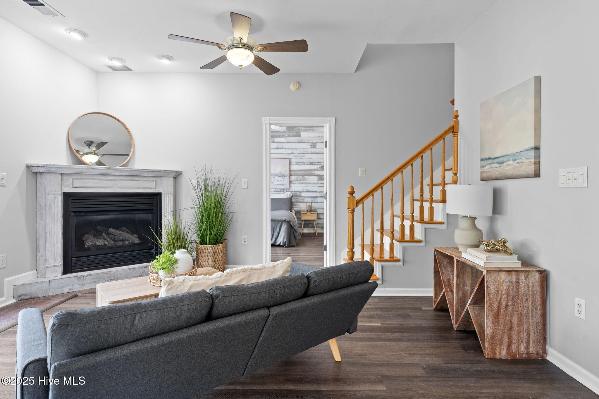 3181 Island Drive SE