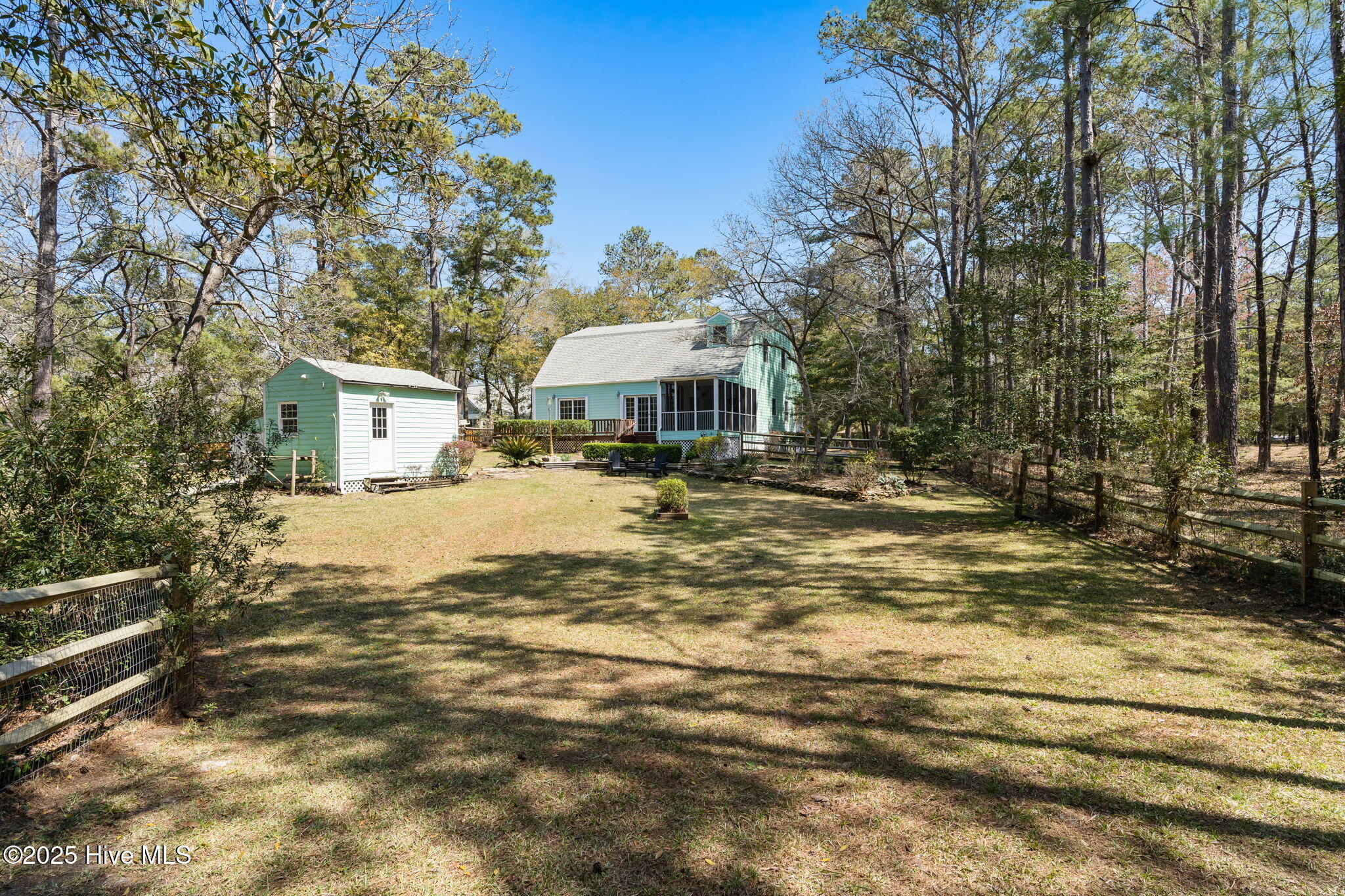 3181 Island Drive SE