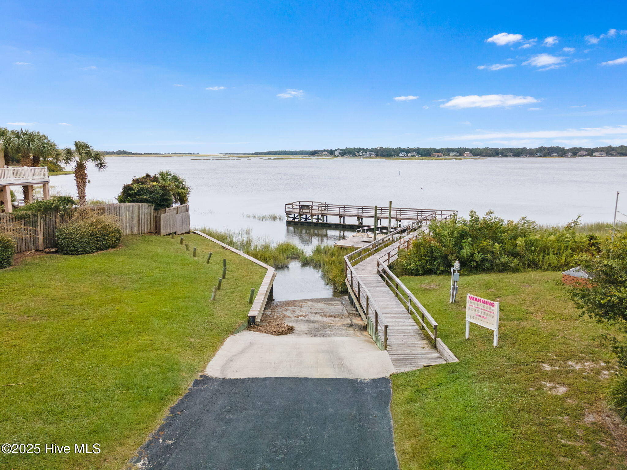 3181 Island Drive SE