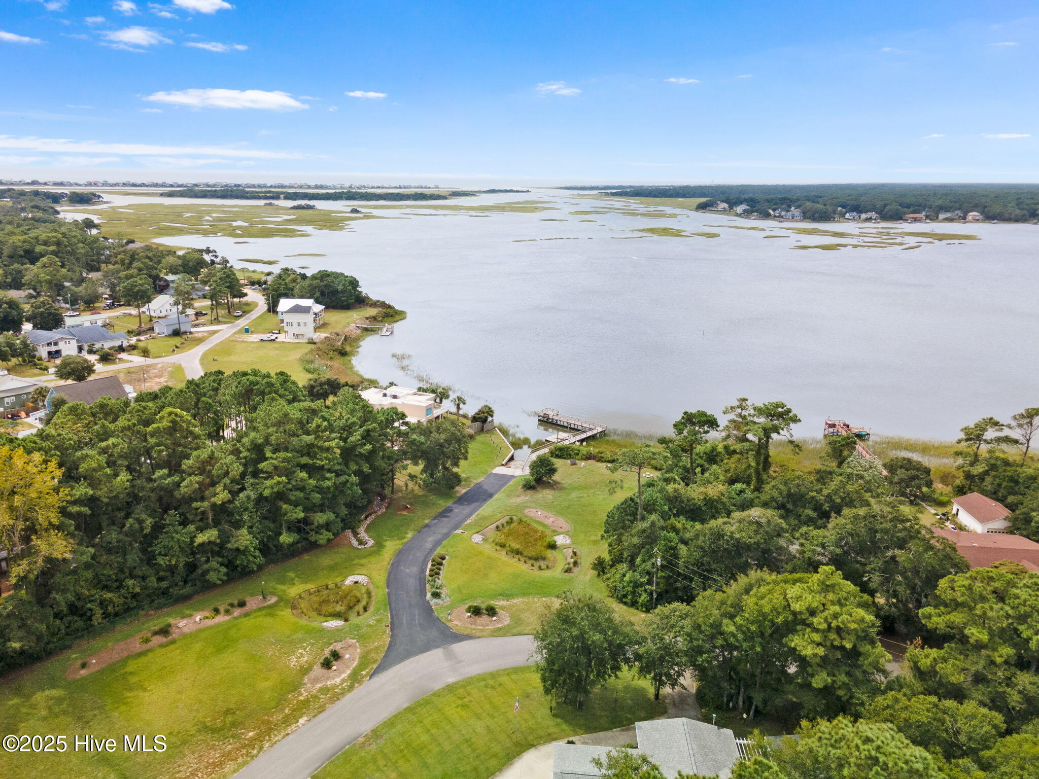 3181 Island Drive SE