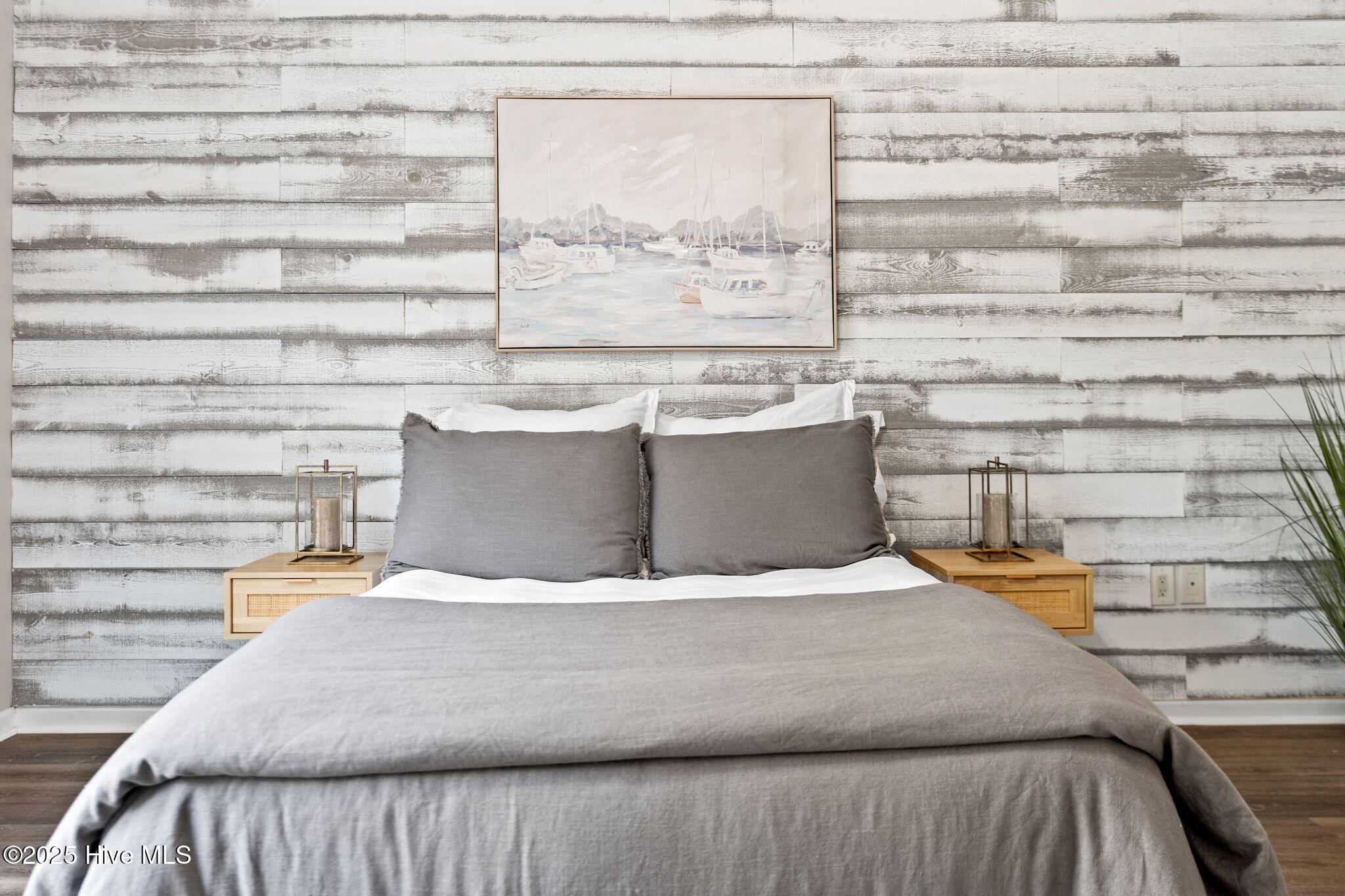 3181 Island Drive SE