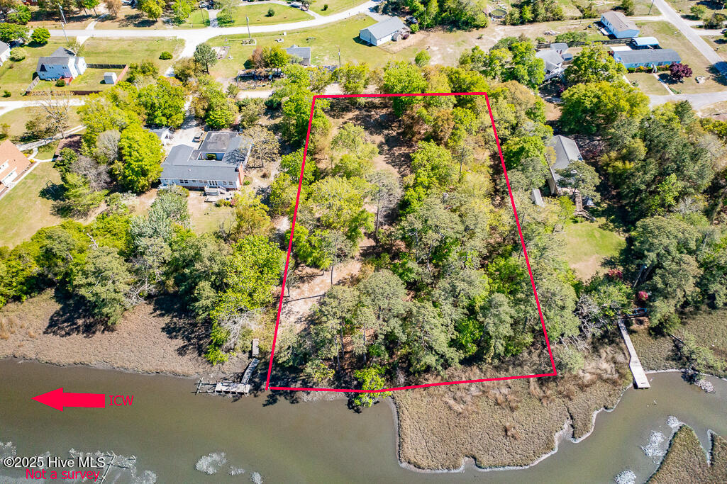 106 Hollihaven Drive