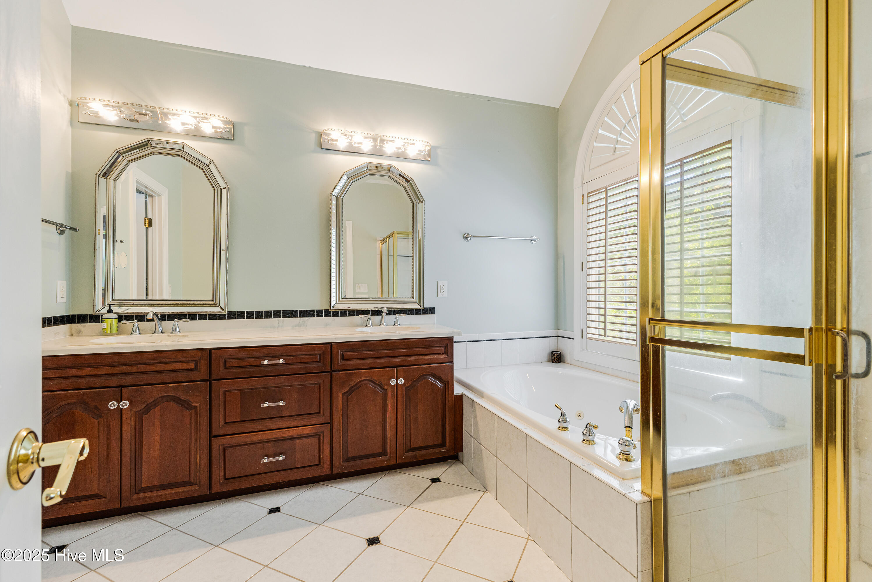 117 Canvasback Point