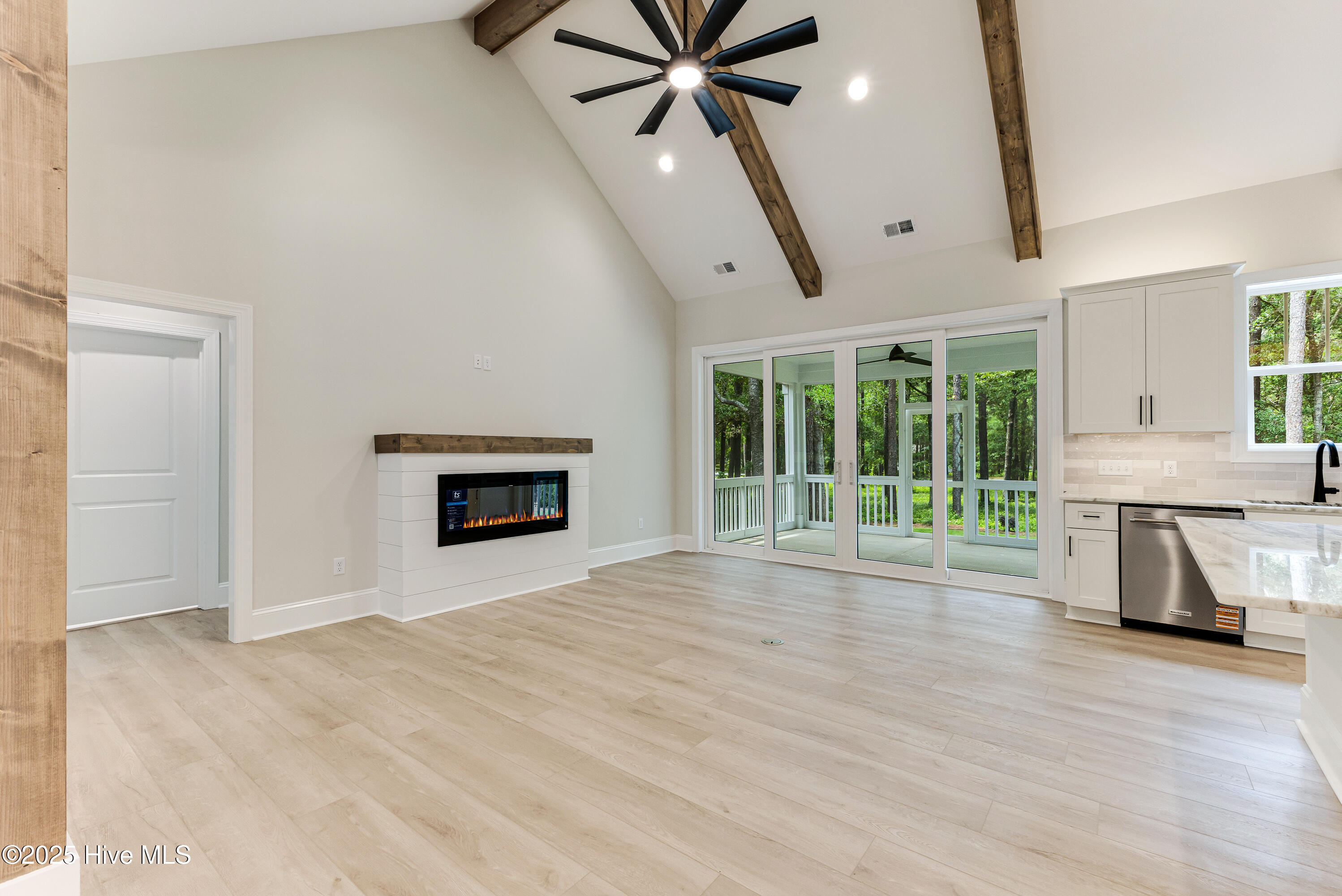 676 Folly Drive SE, Bolivia