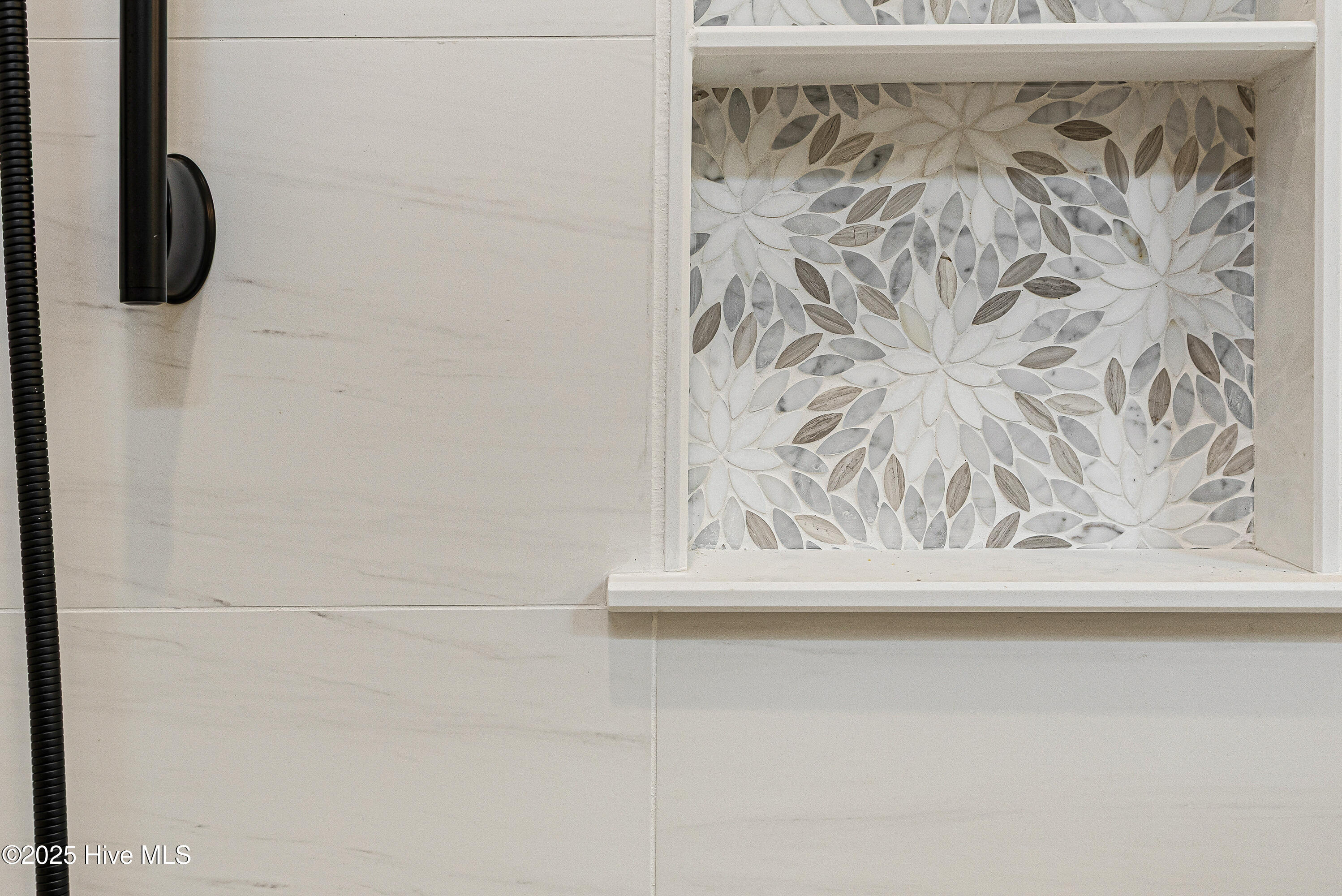 676 Folly Drive SE, Bolivia