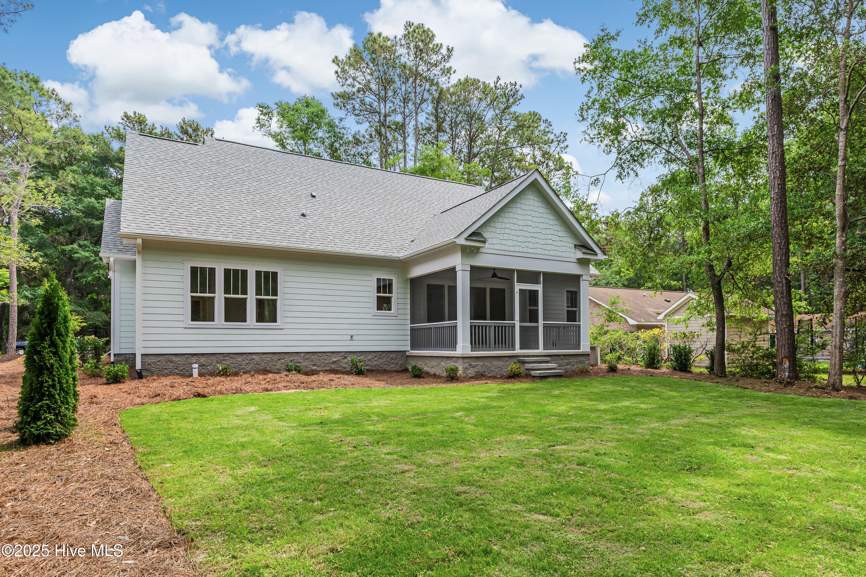 676 Folly Drive SE, Bolivia