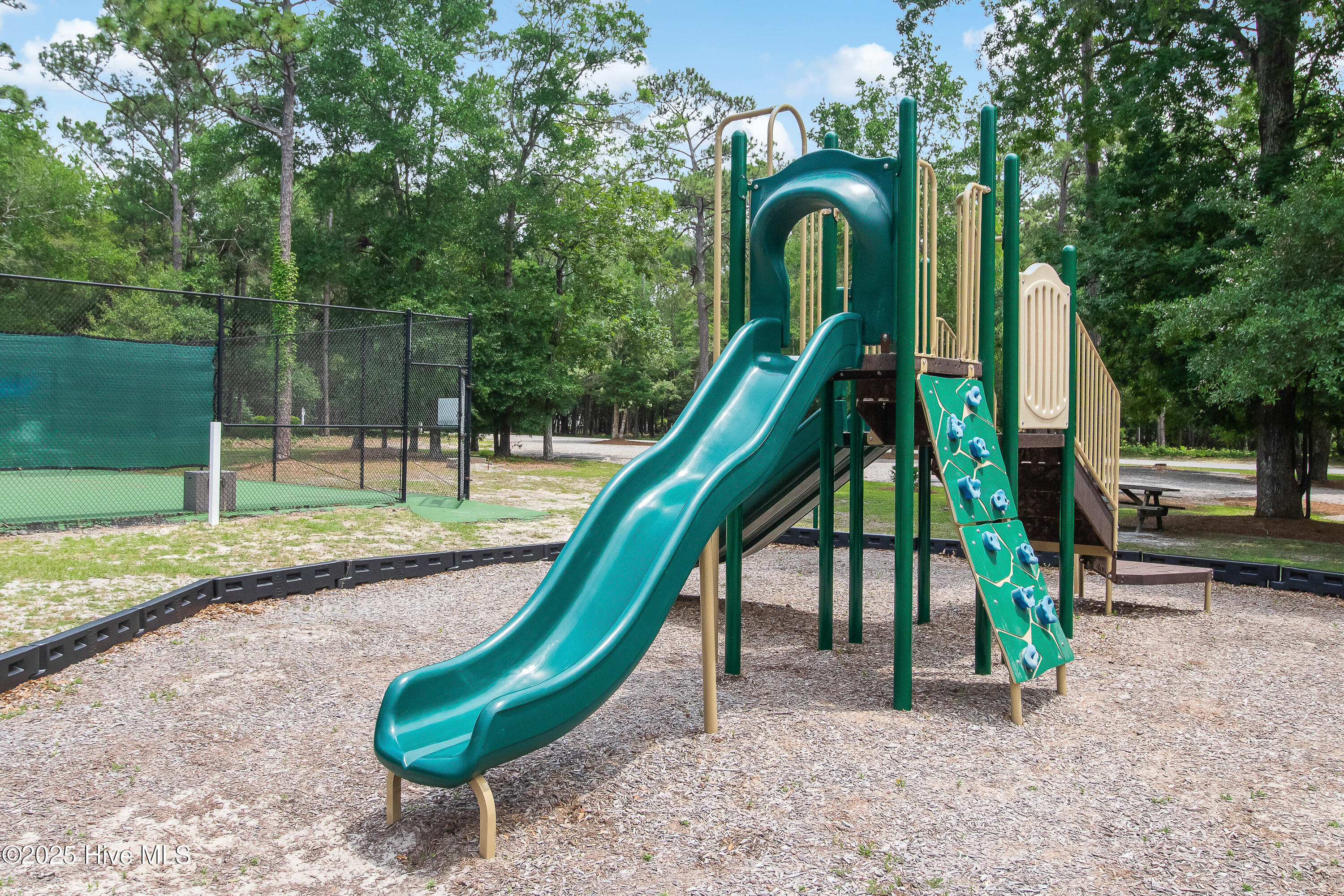 676 Folly Drive SE, Bolivia