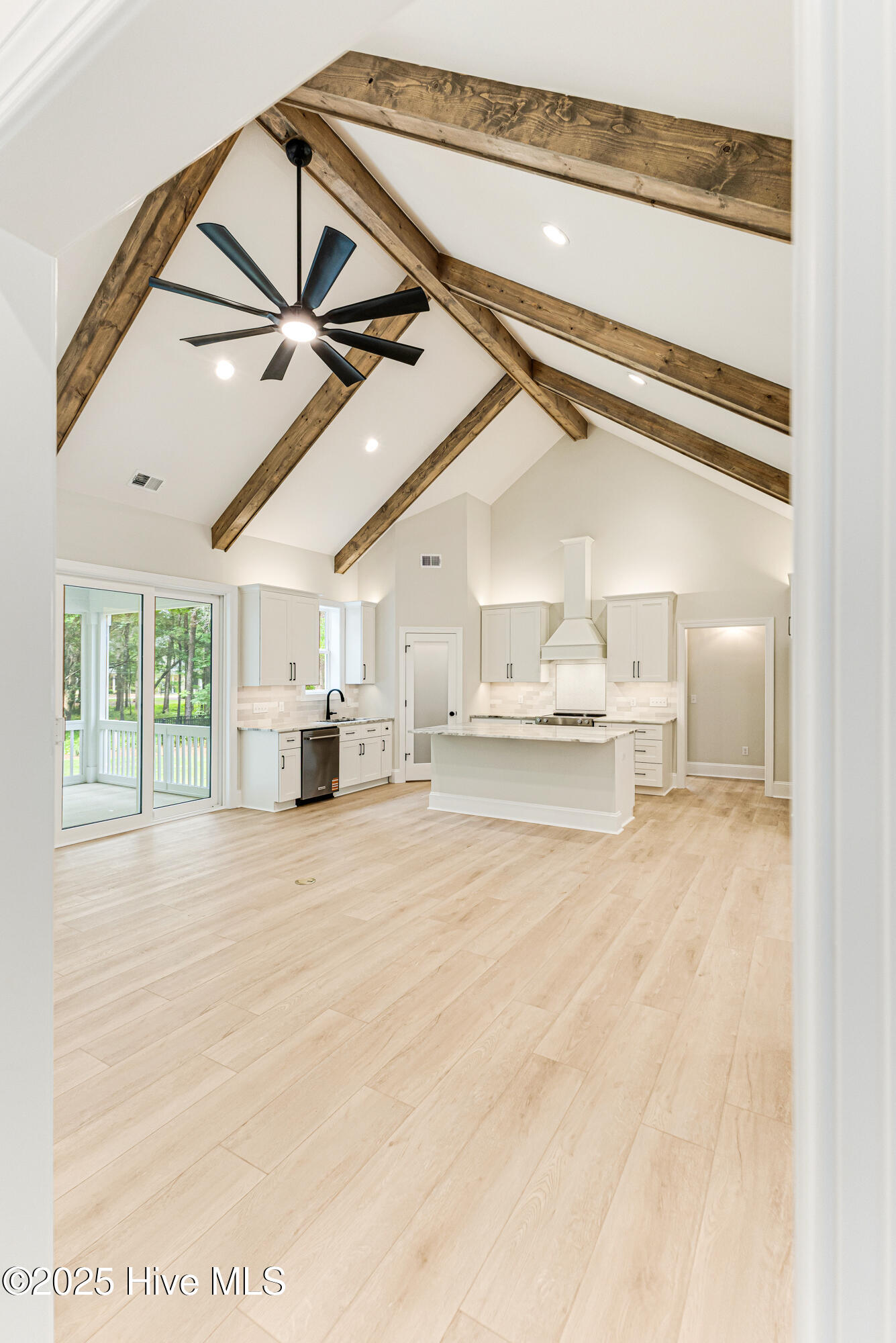 676 Folly Drive SE, Bolivia