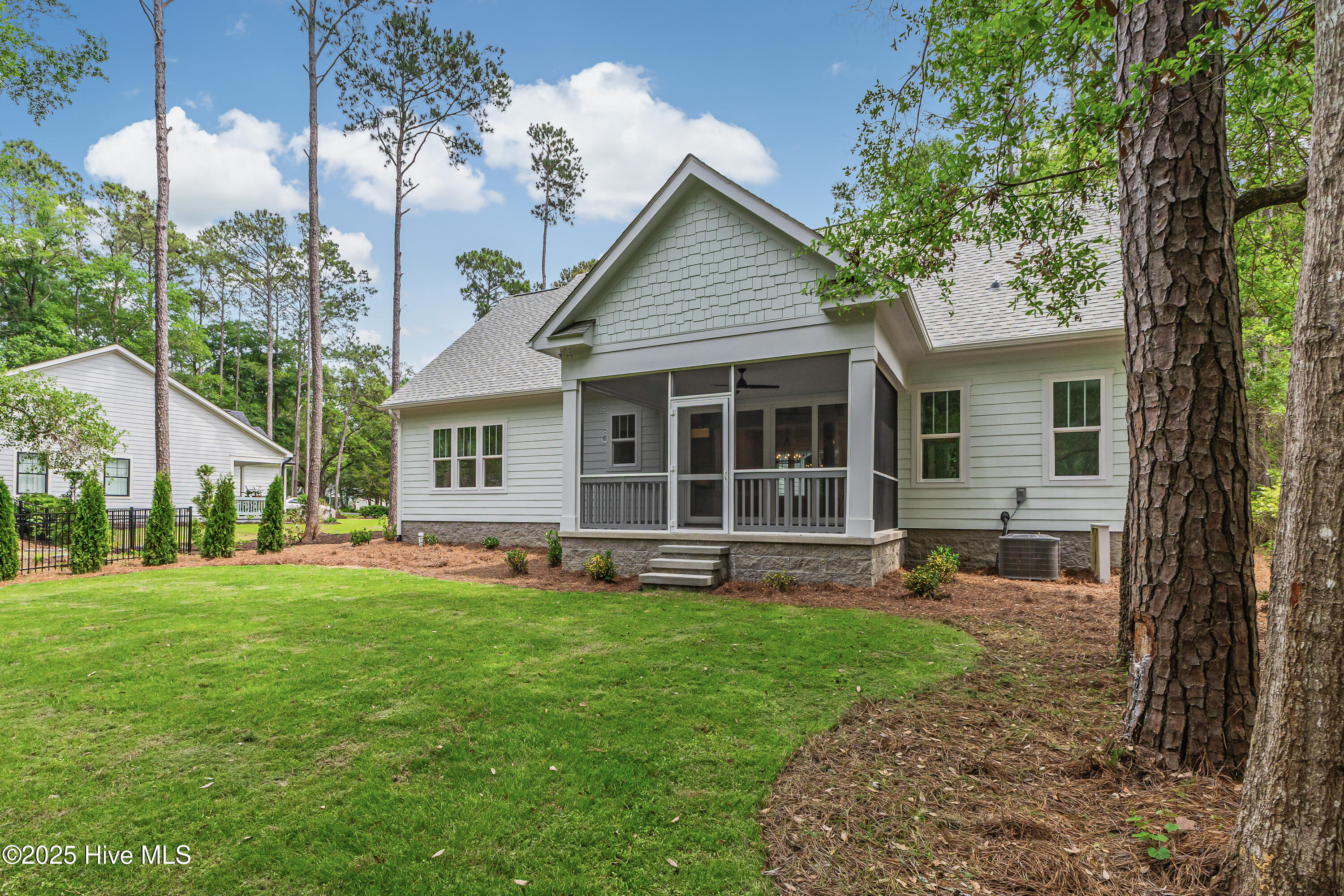 676 Folly Drive SE, Bolivia