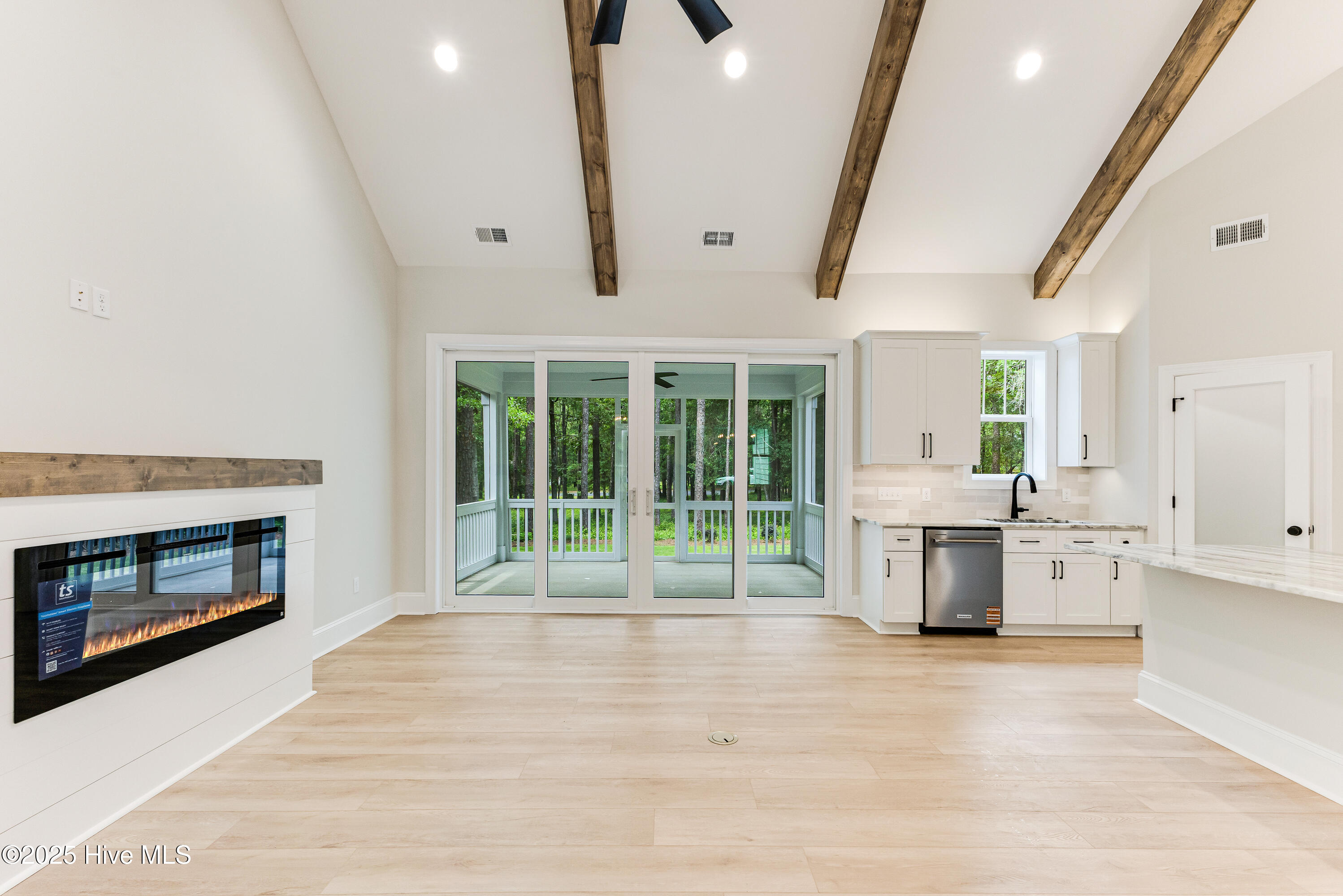 676 Folly Drive SE, Bolivia