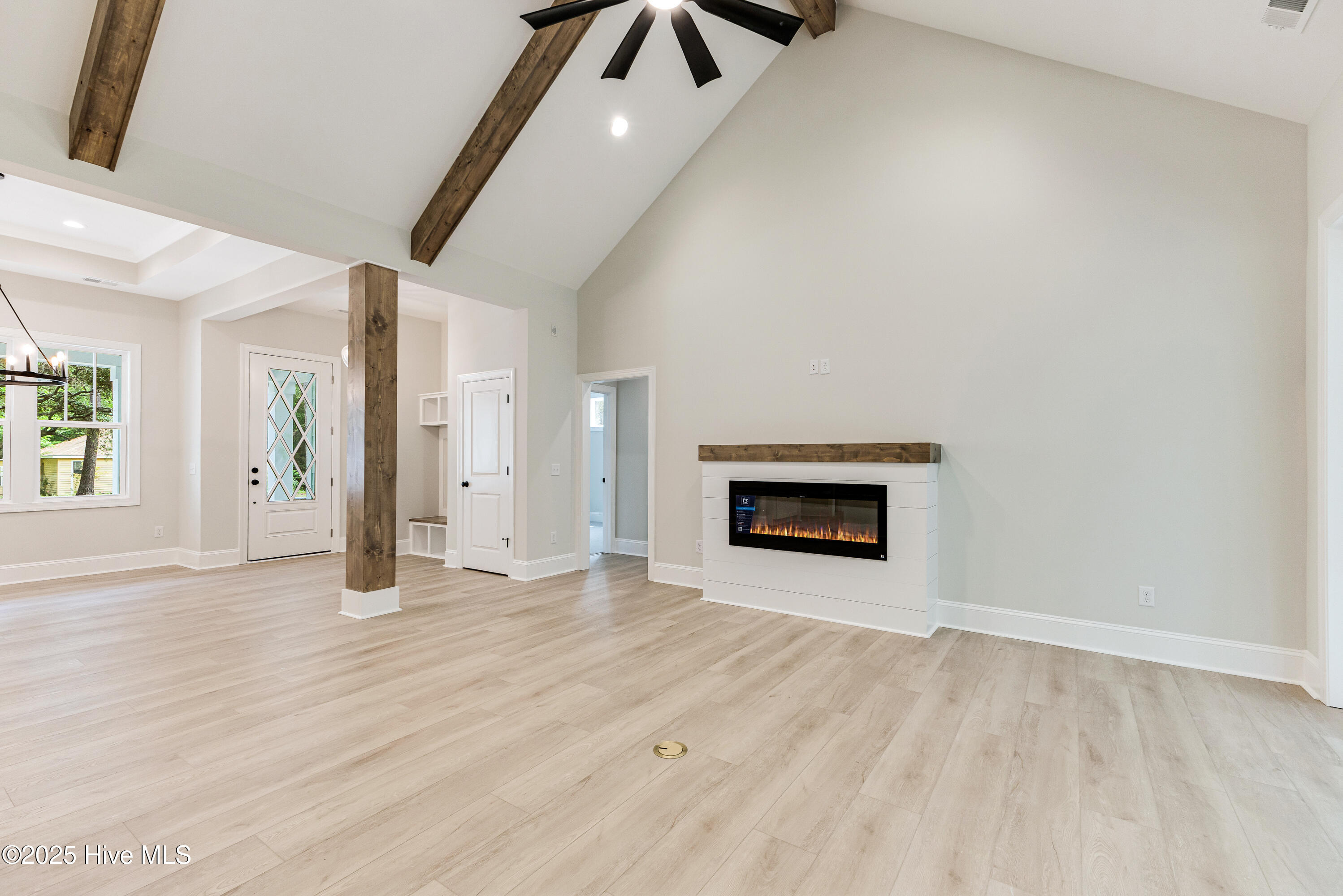 676 Folly Drive SE, Bolivia