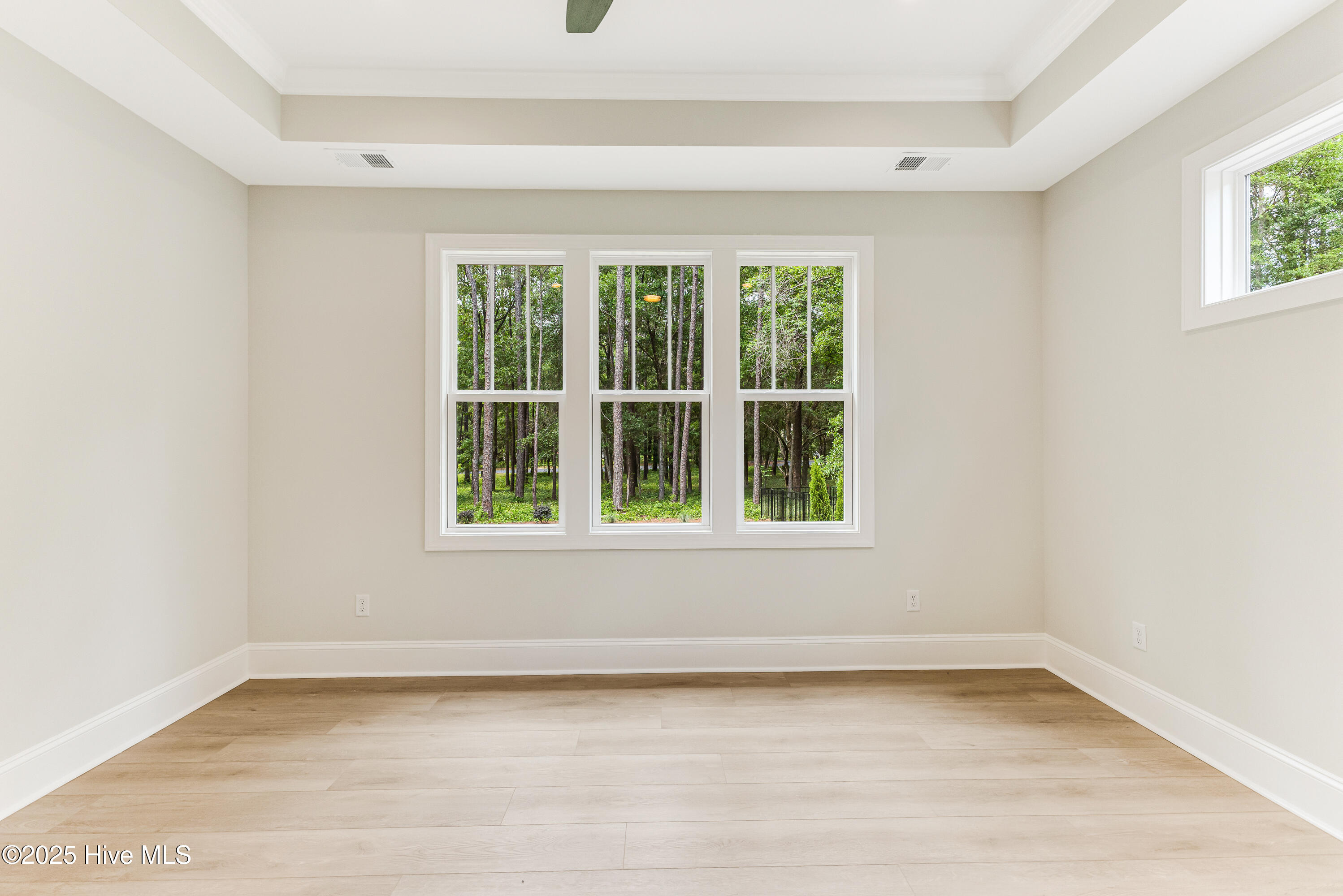 676 Folly Drive SE, Bolivia