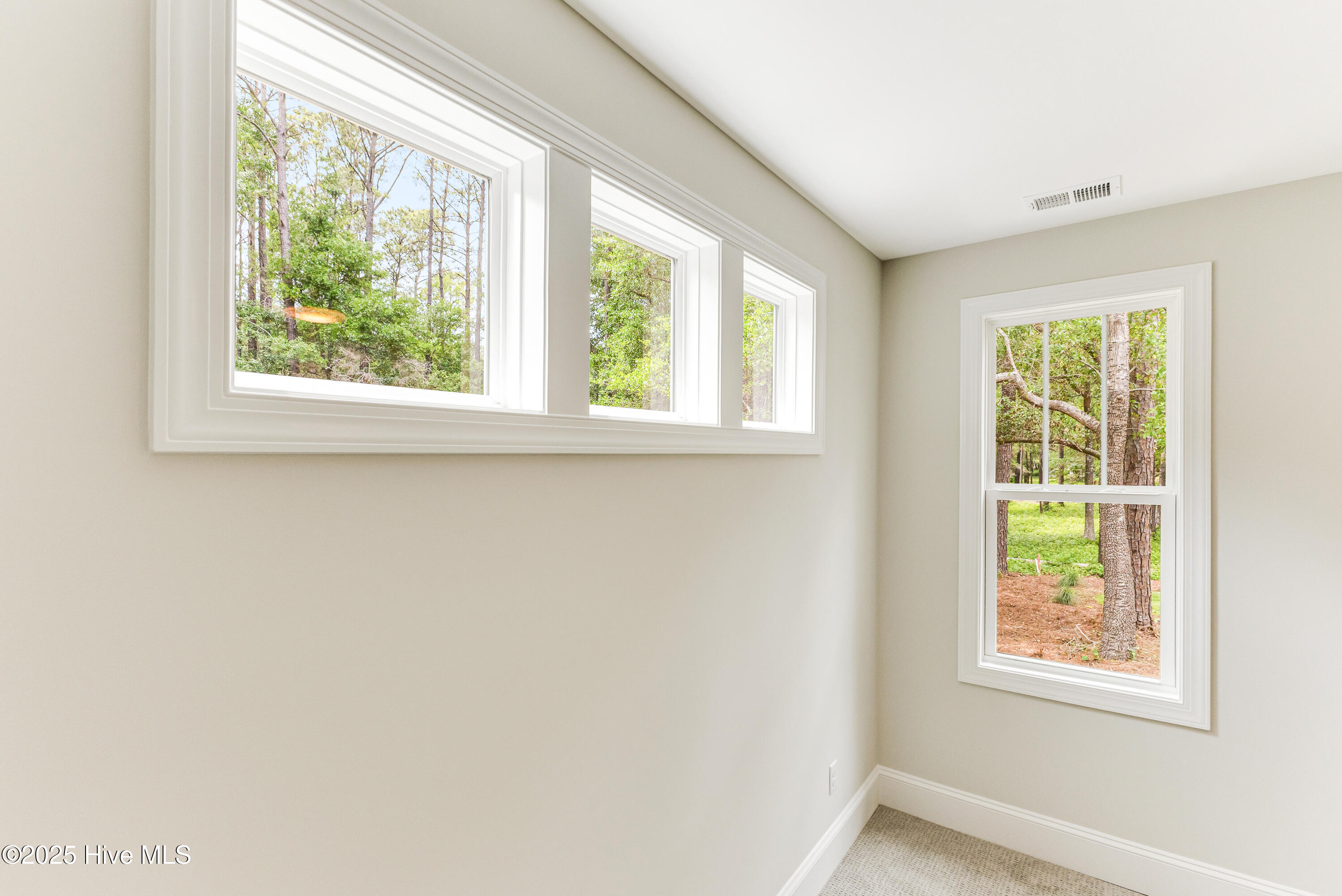 676 Folly Drive SE, Bolivia