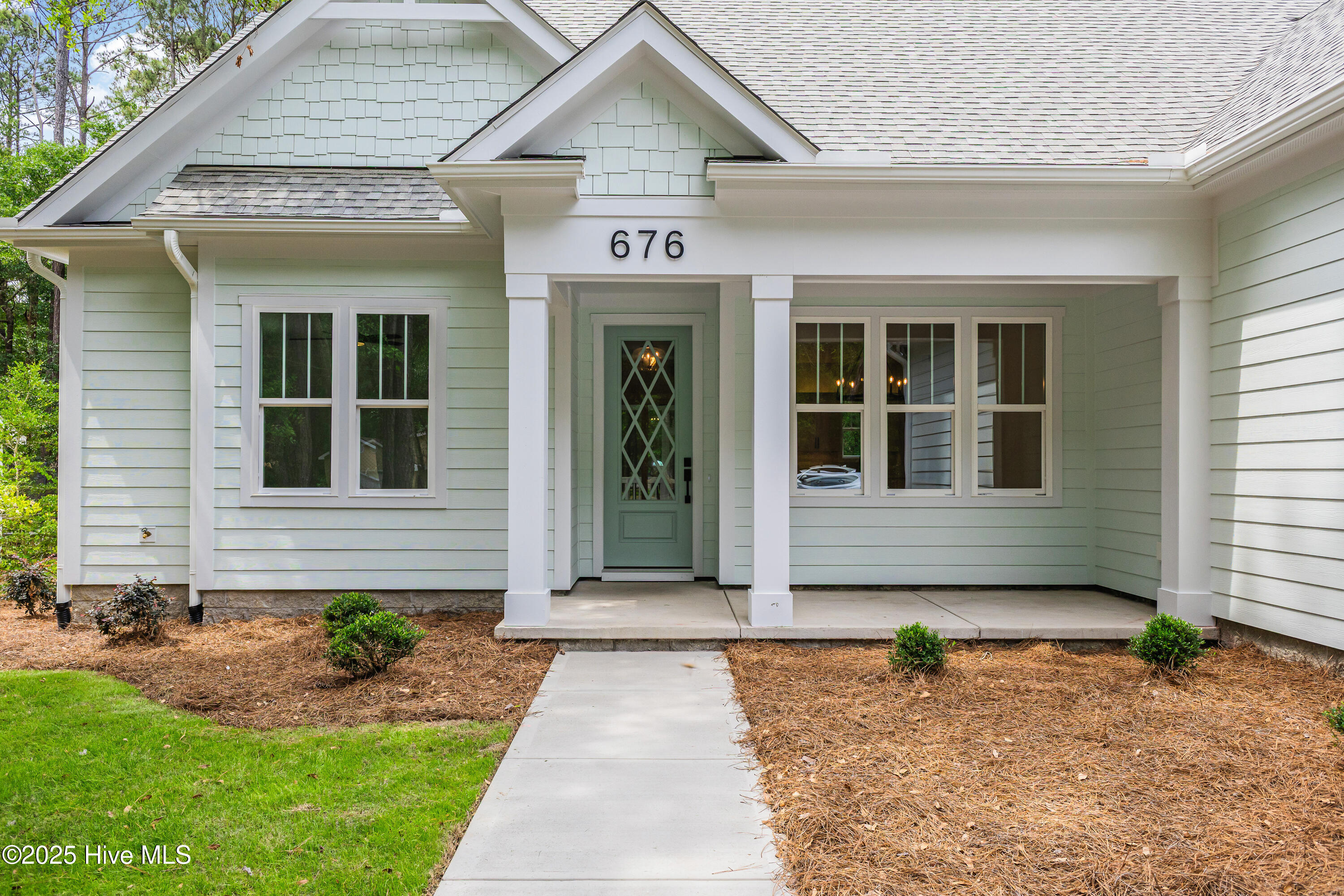 676 Folly Drive SE, Bolivia