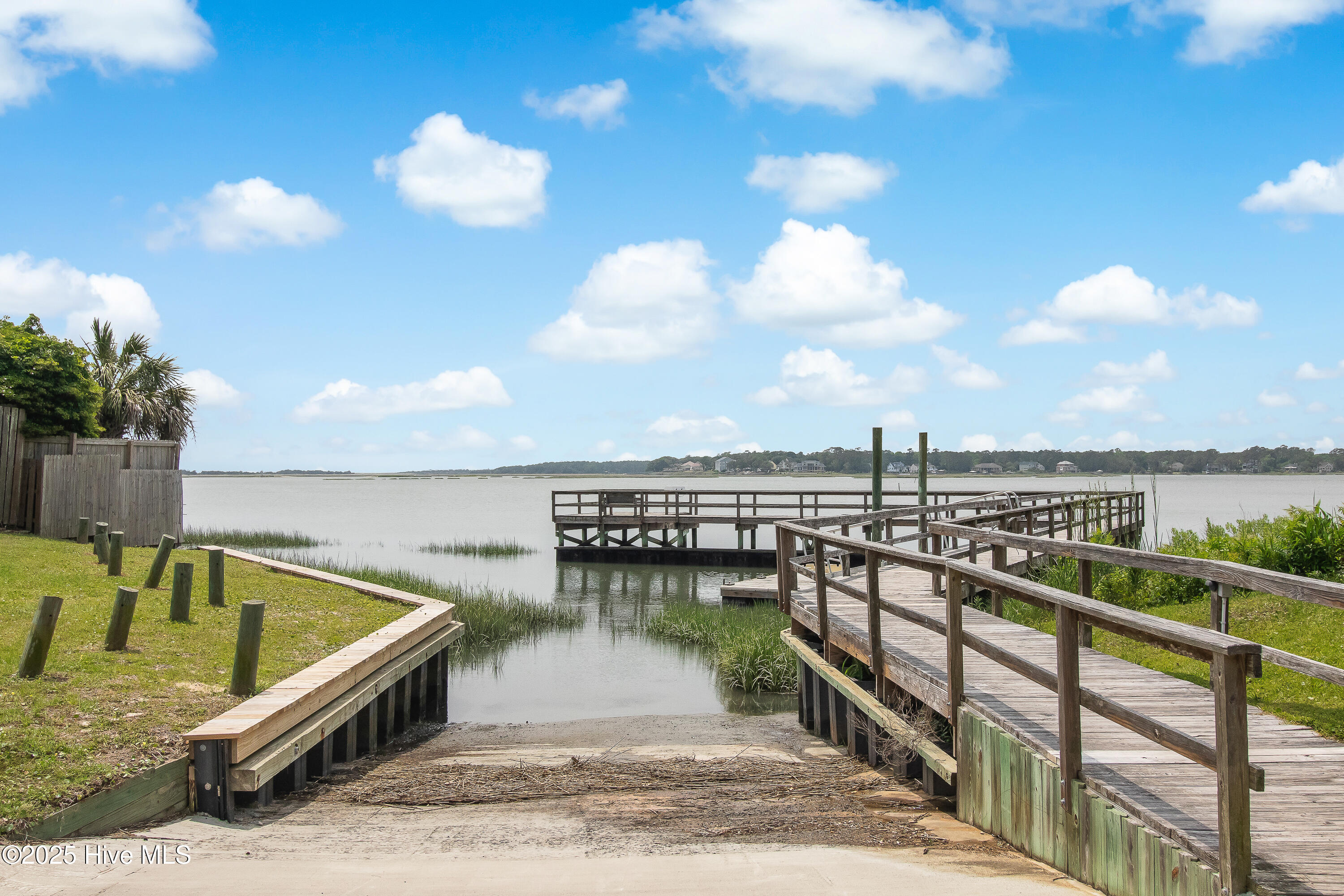 676 Folly Drive SE, Bolivia