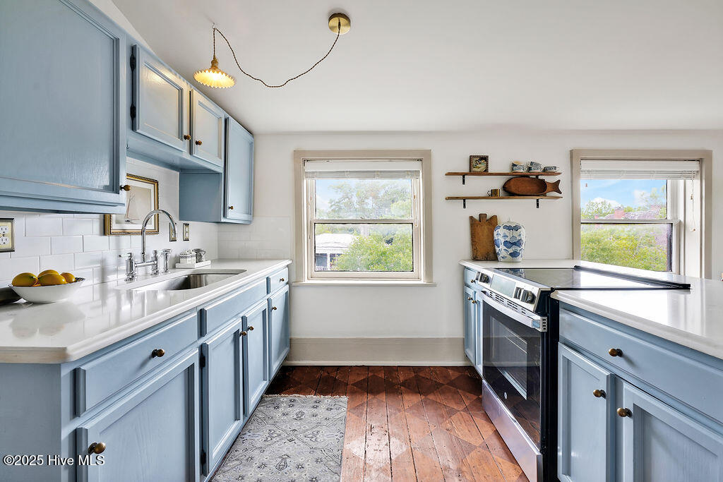 416 S Front Street, 6