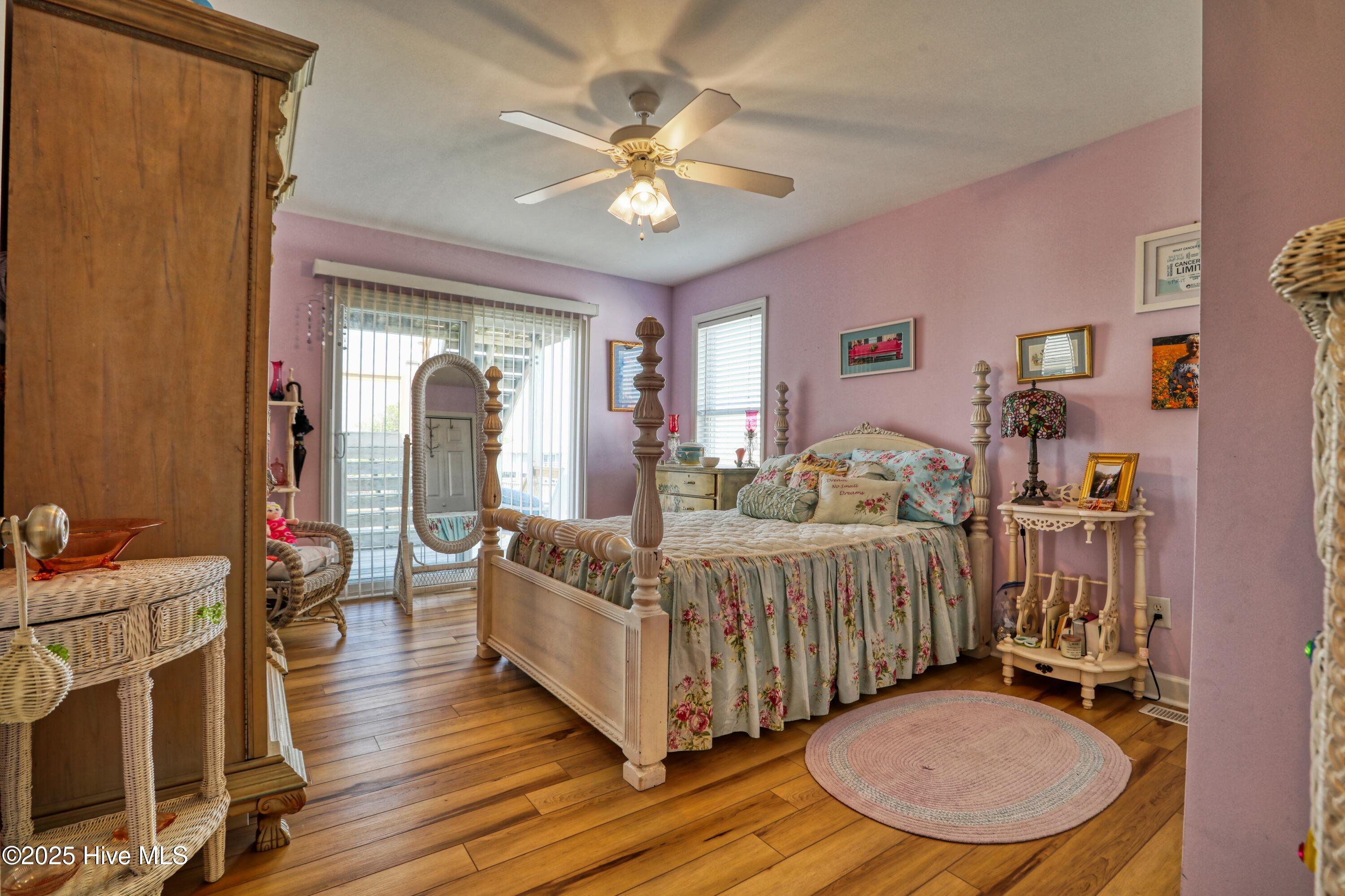 4061 4th Street, Surf City