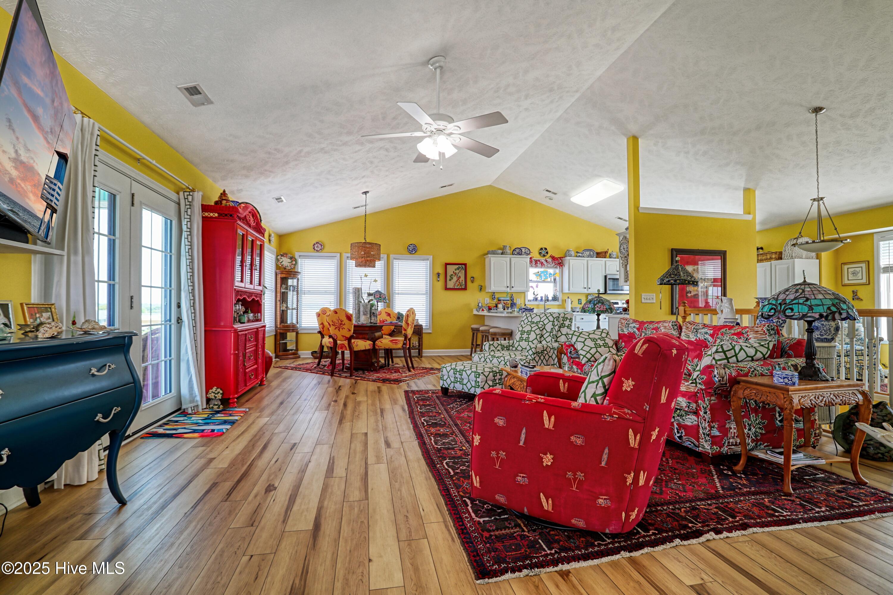 4061 4th Street, Surf City