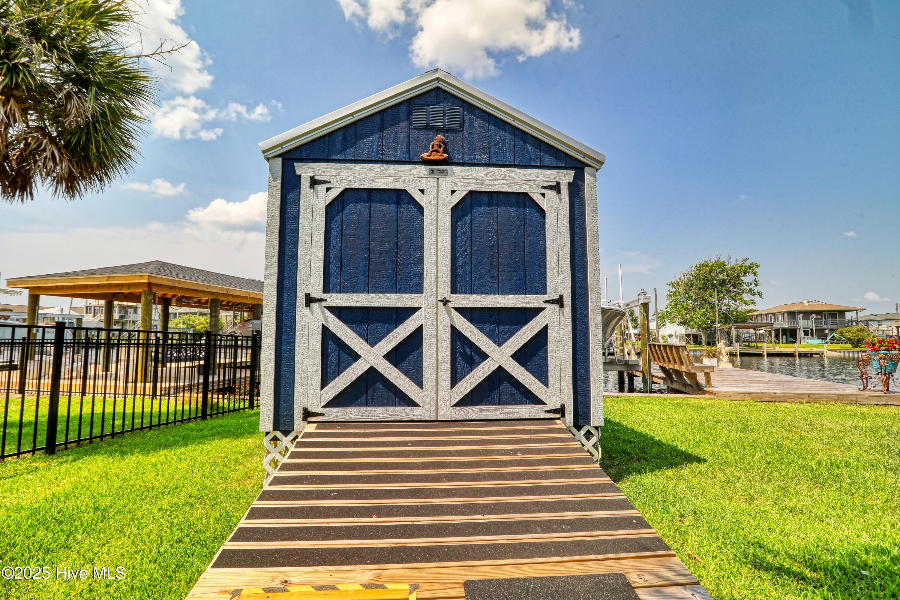 4061 4th Street, Surf City