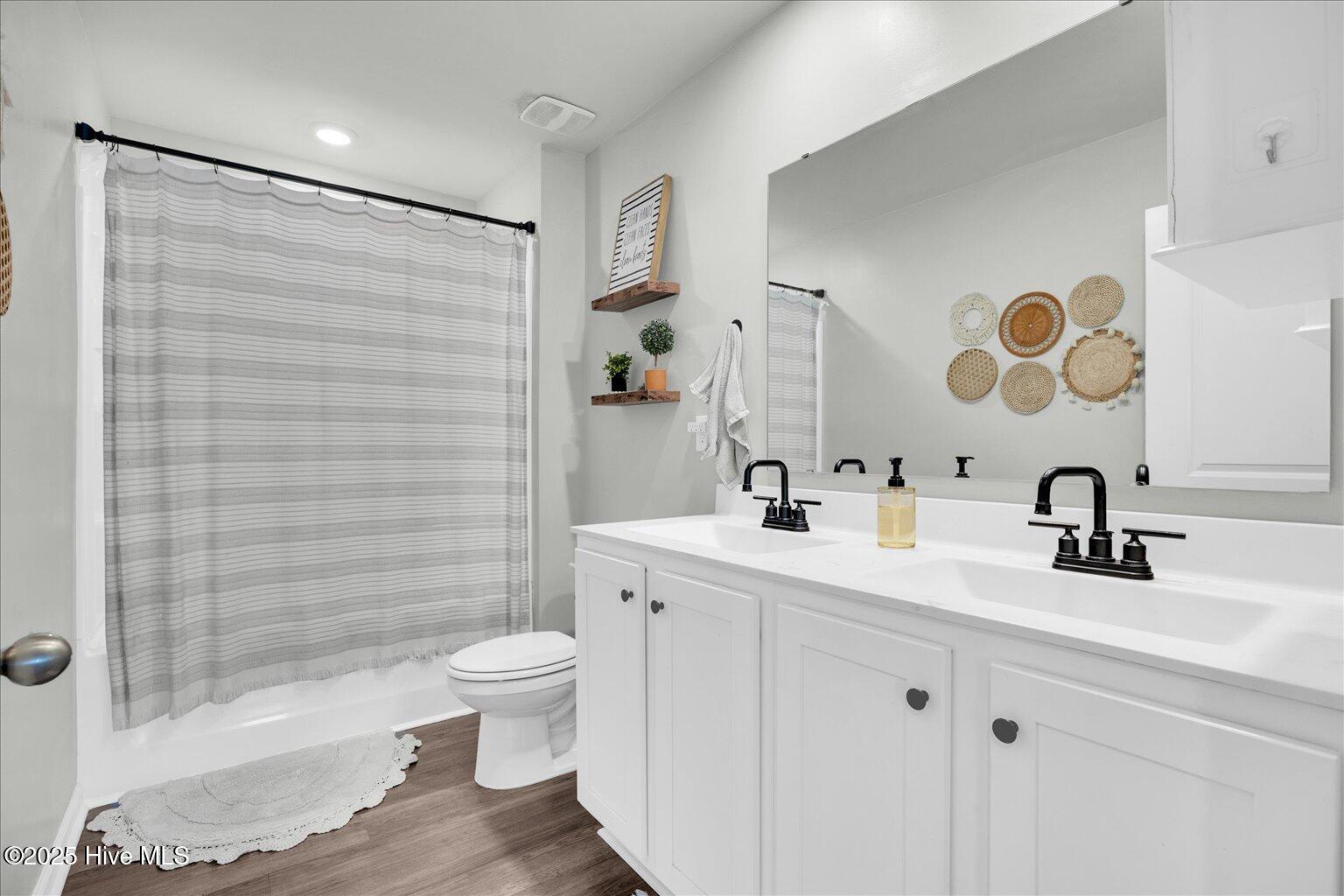 803 Airlie Vista Lane