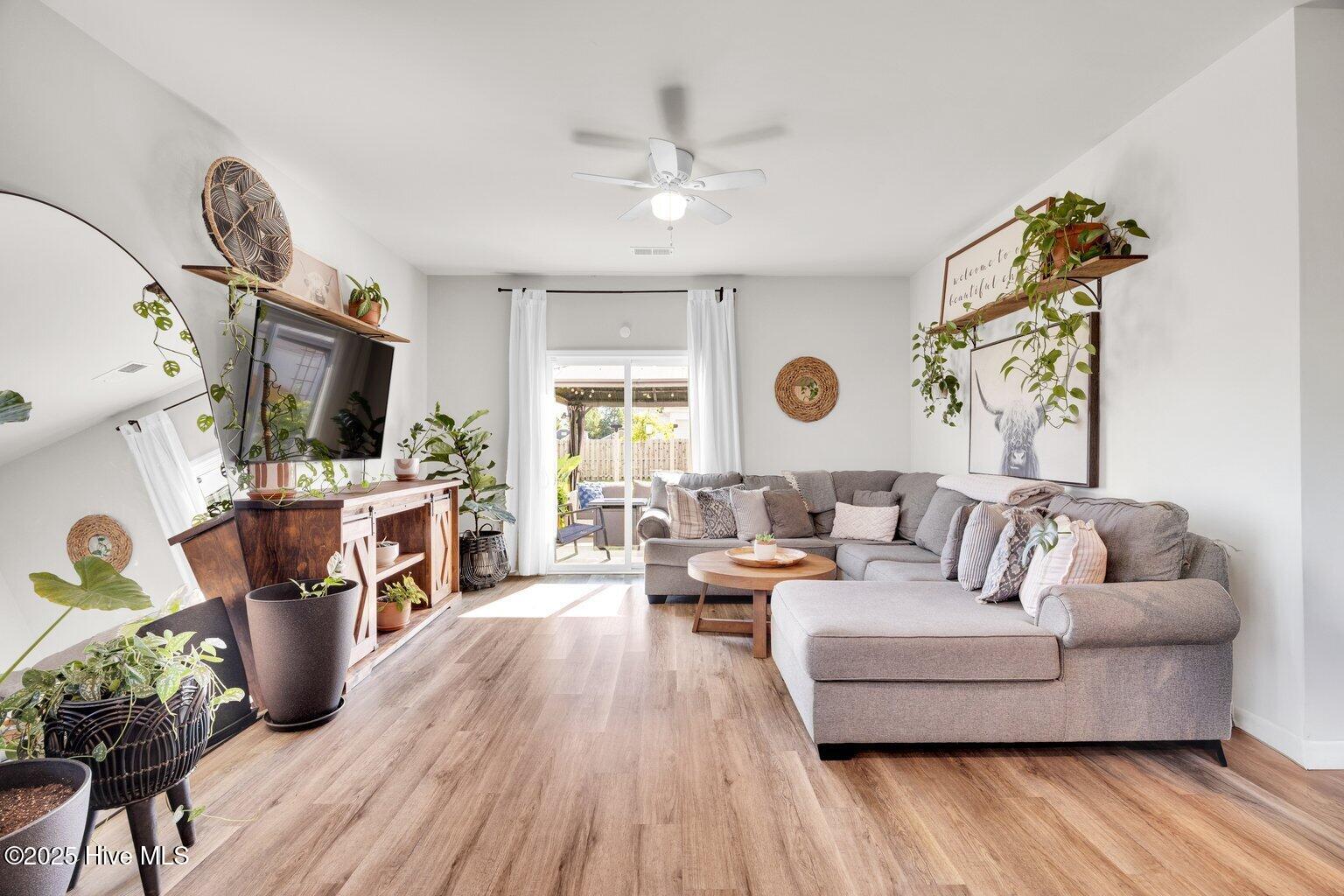 803 Airlie Vista Lane