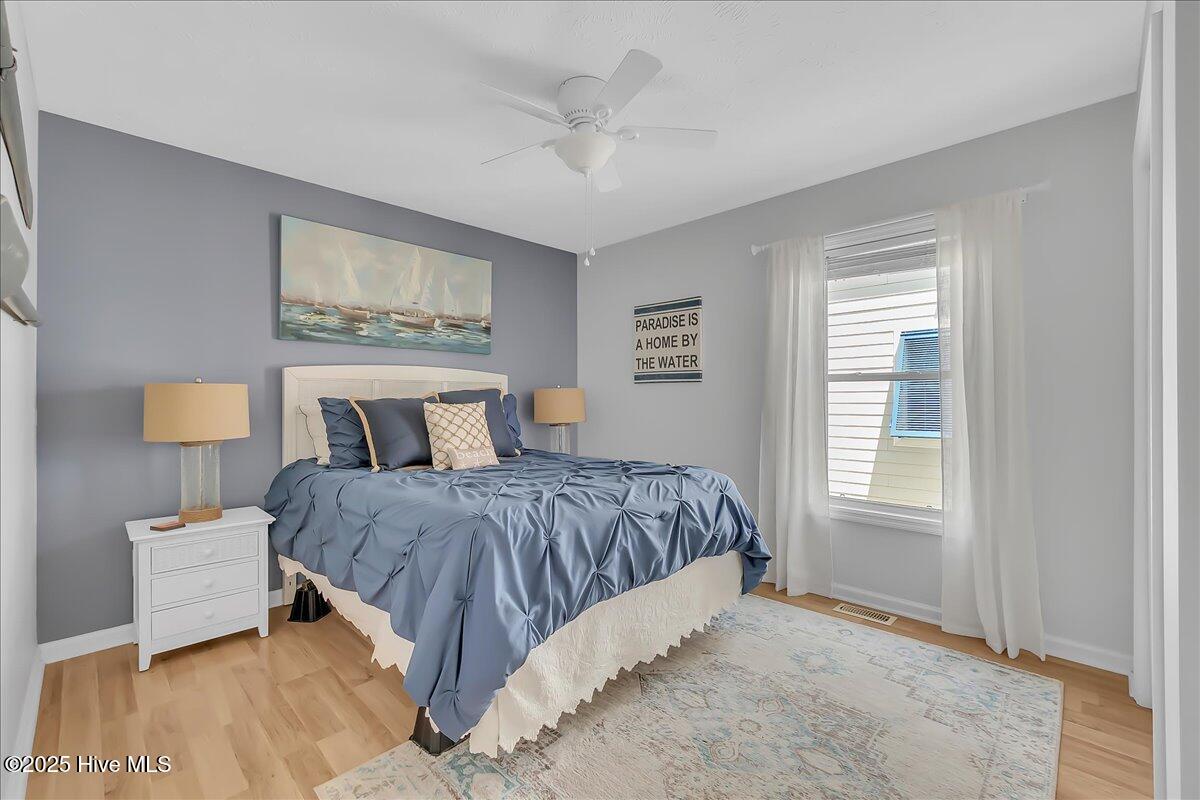 511 S Shore Drive, Surf City