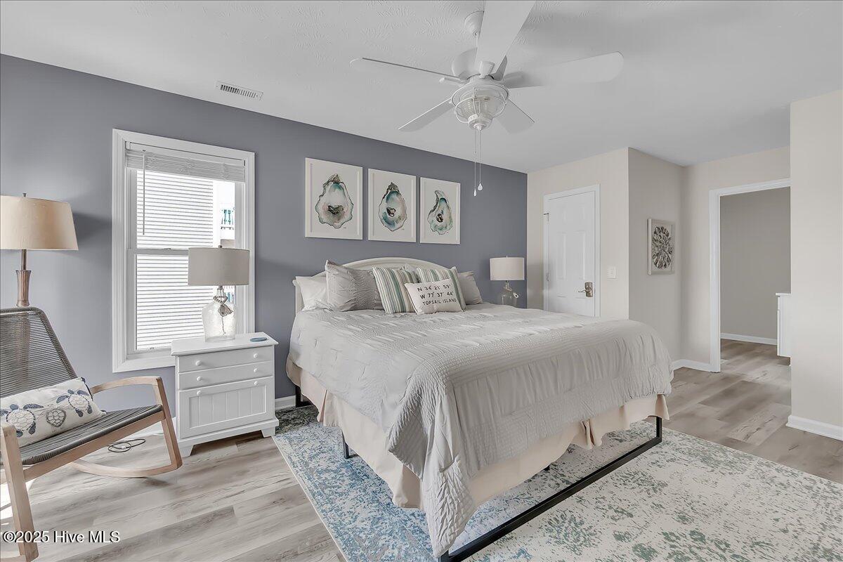 511 S Shore Drive, Surf City