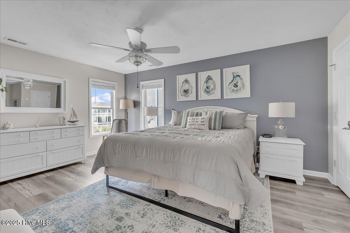 511 S Shore Drive, Surf City