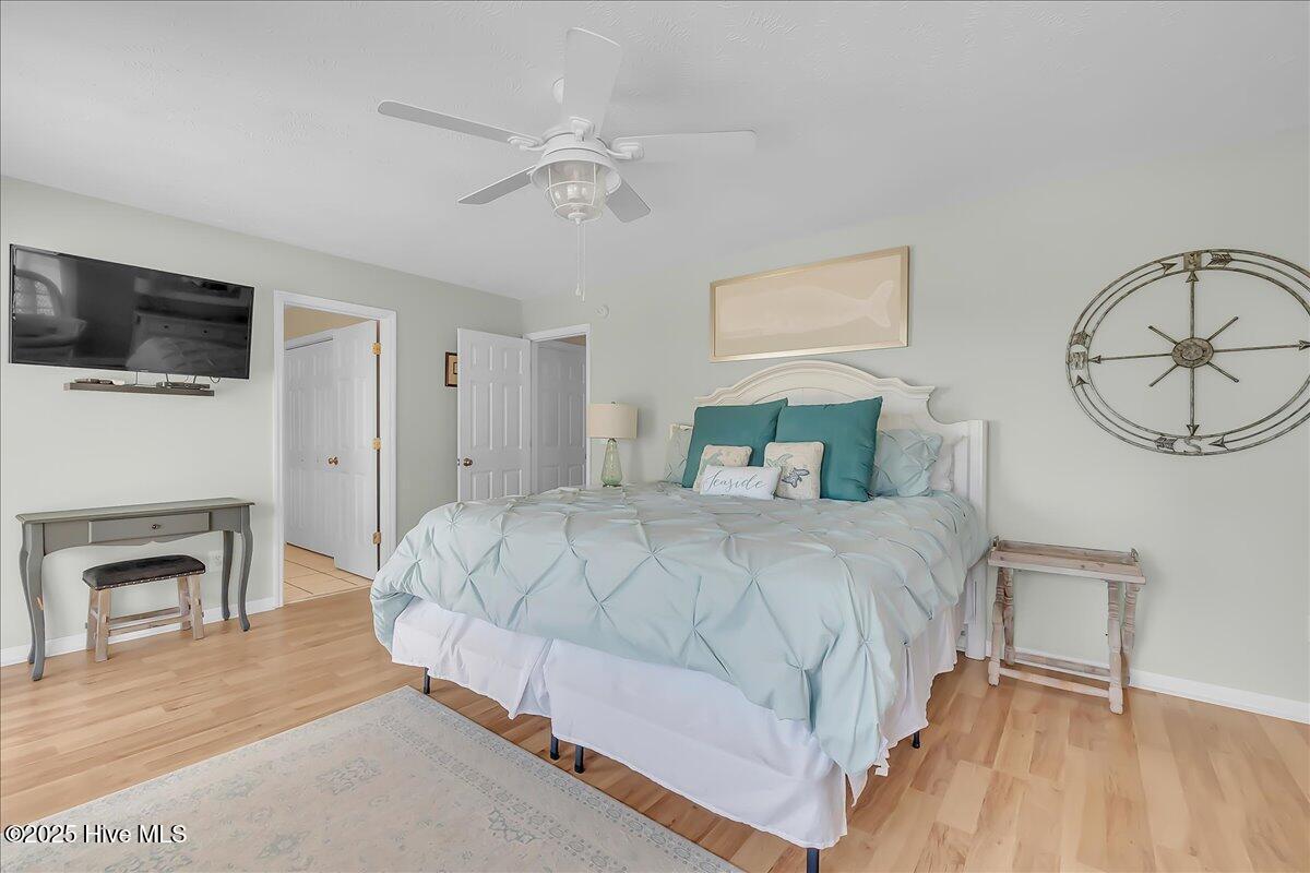 511 S Shore Drive, Surf City