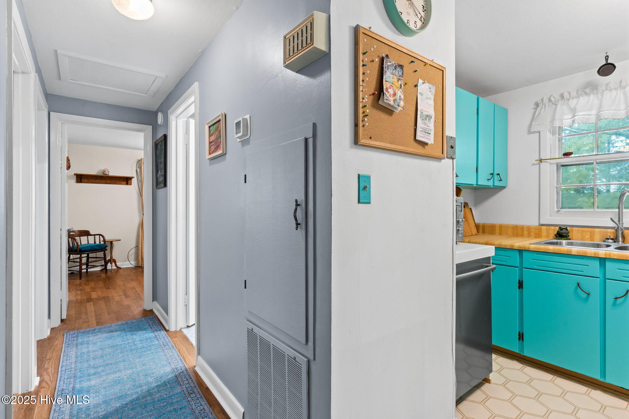 5405 Autumn Drive
