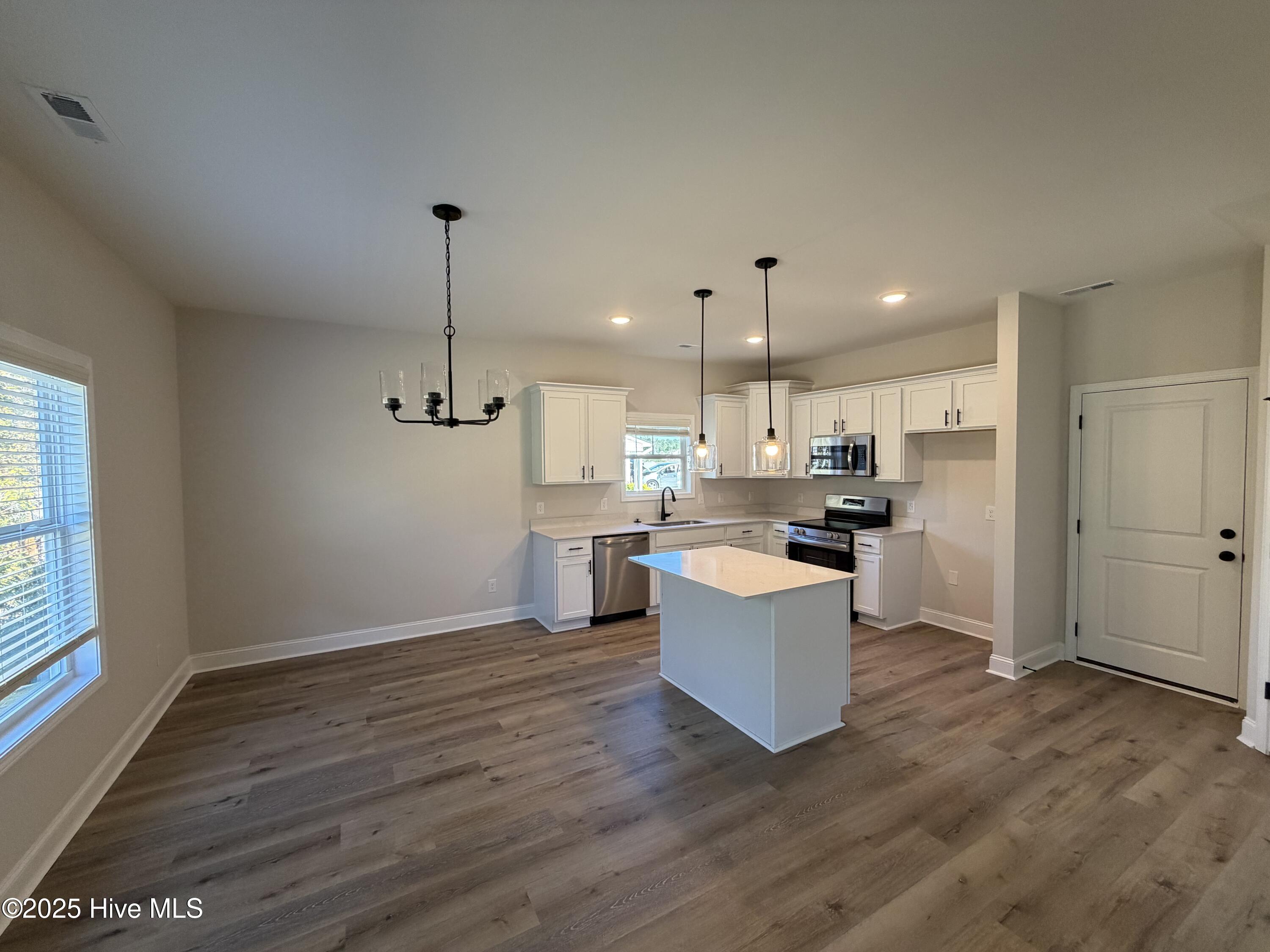 514 Poppleton Drive