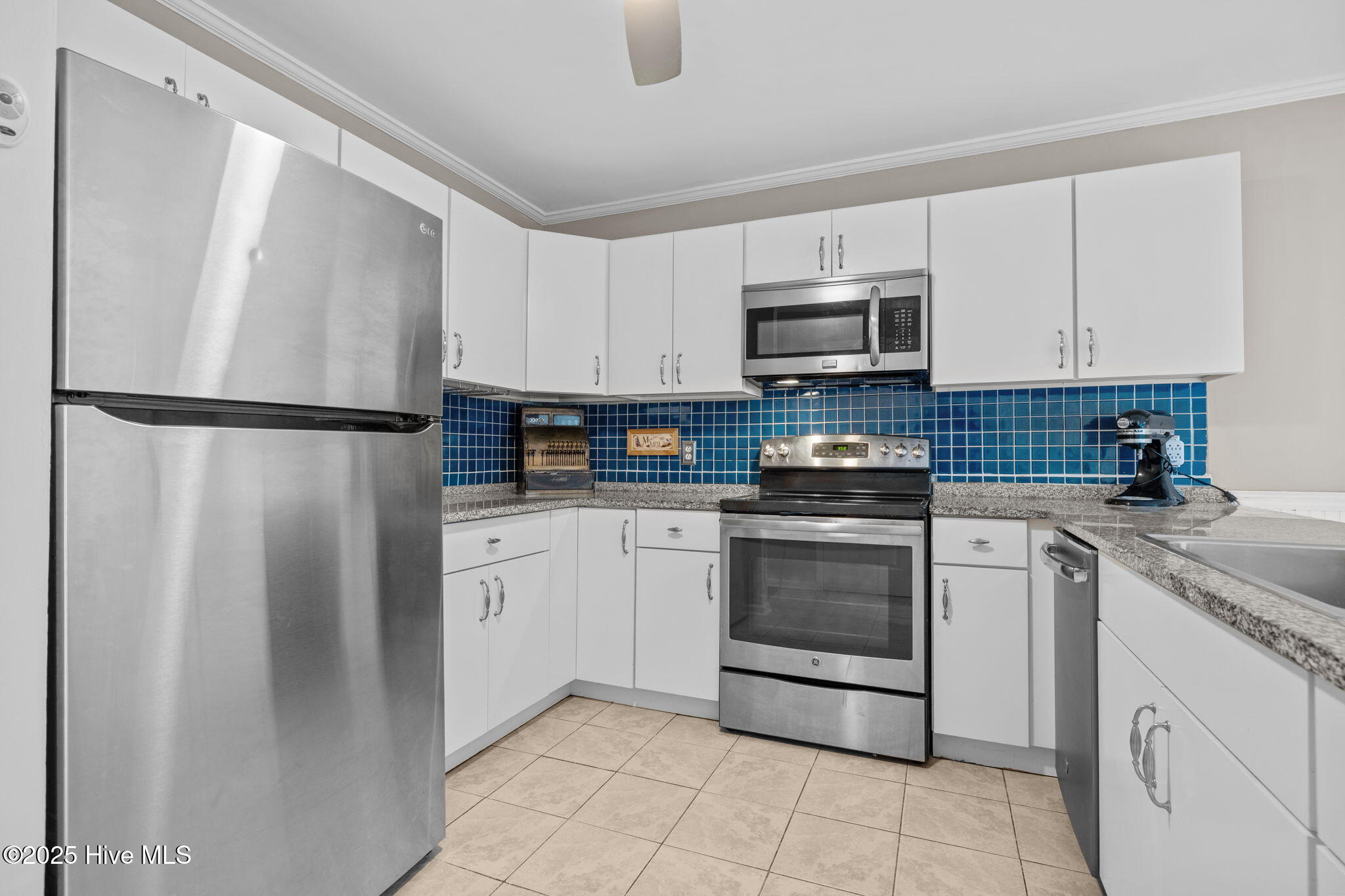 3200 Crystal Oaks Lane