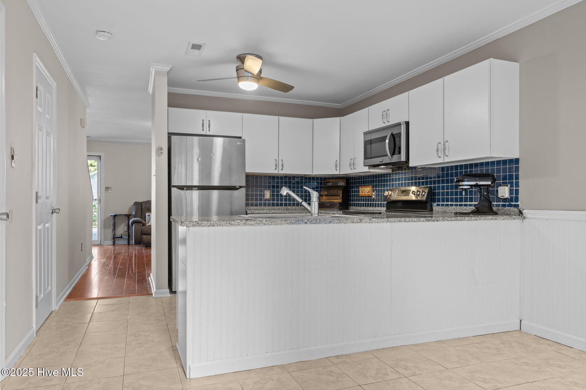 3200 Crystal Oaks Lane