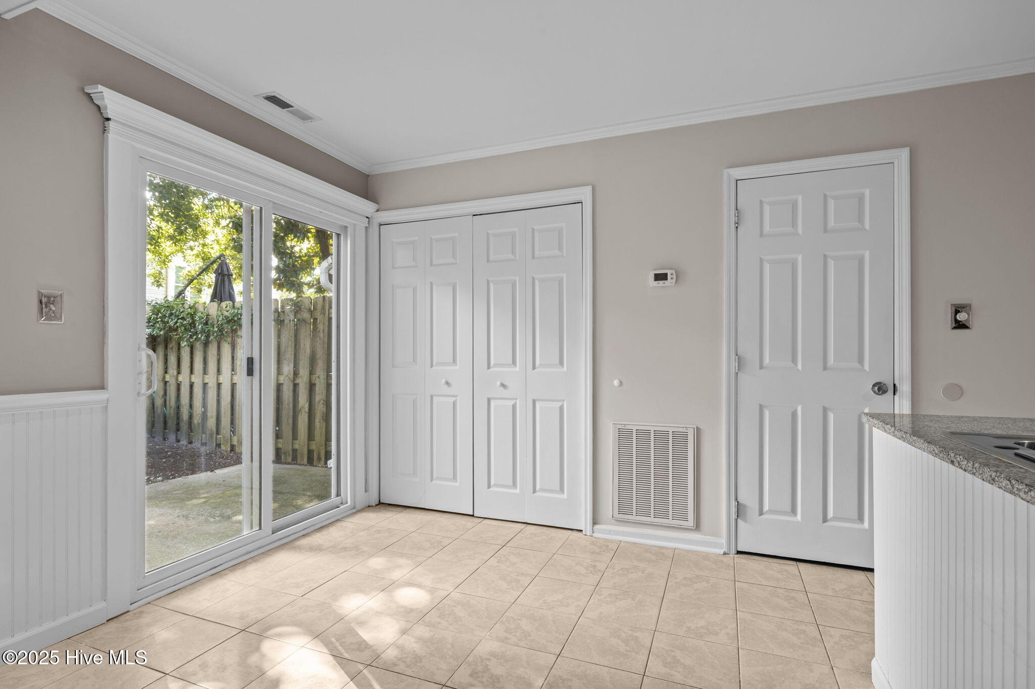 3200 Crystal Oaks Lane