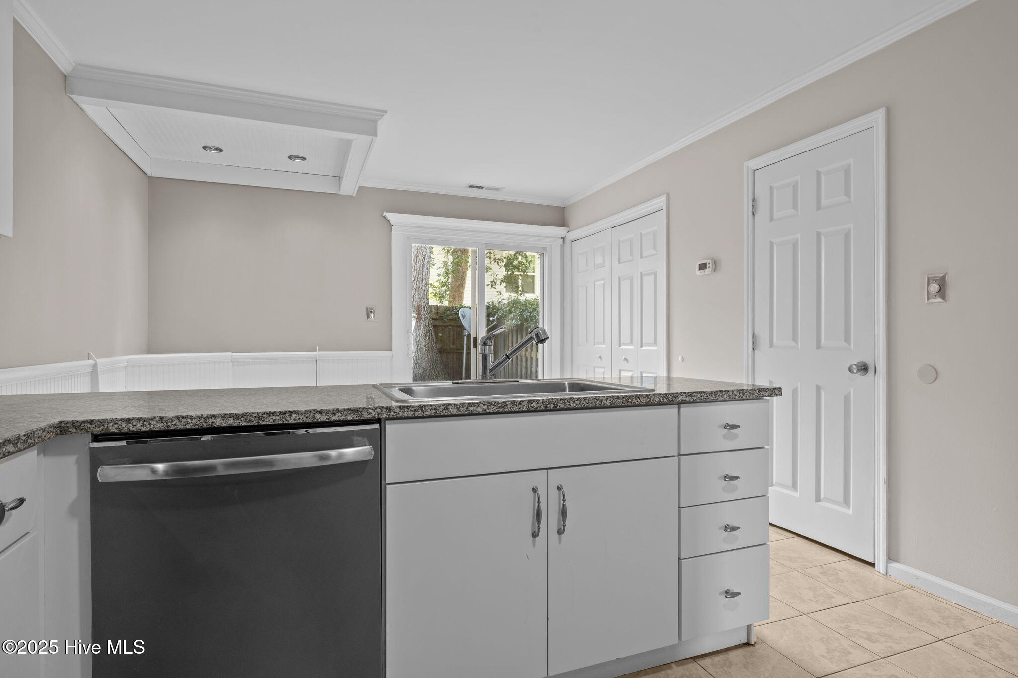 3200 Crystal Oaks Lane