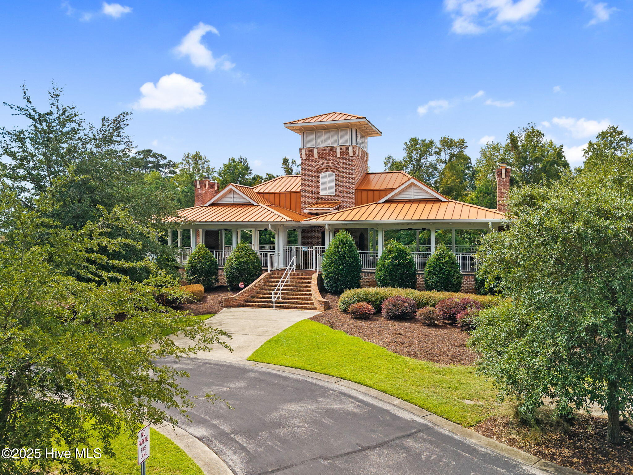 135 135 Hydrangea Lane