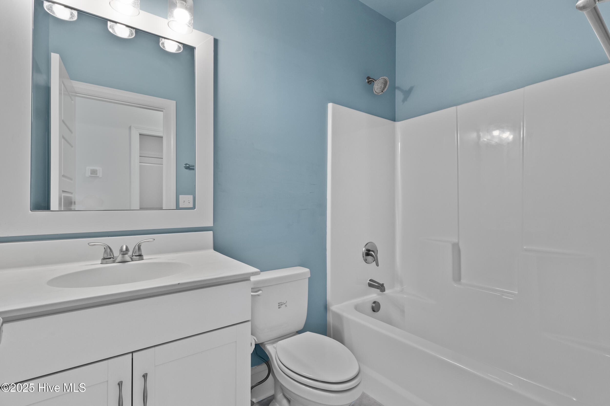 215 Hanover Lakes Drive