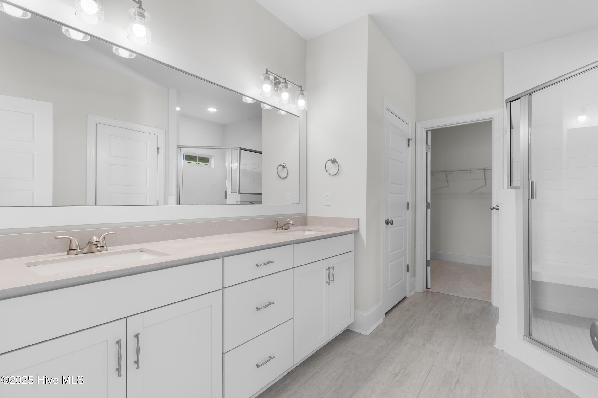 215 Hanover Lakes Drive