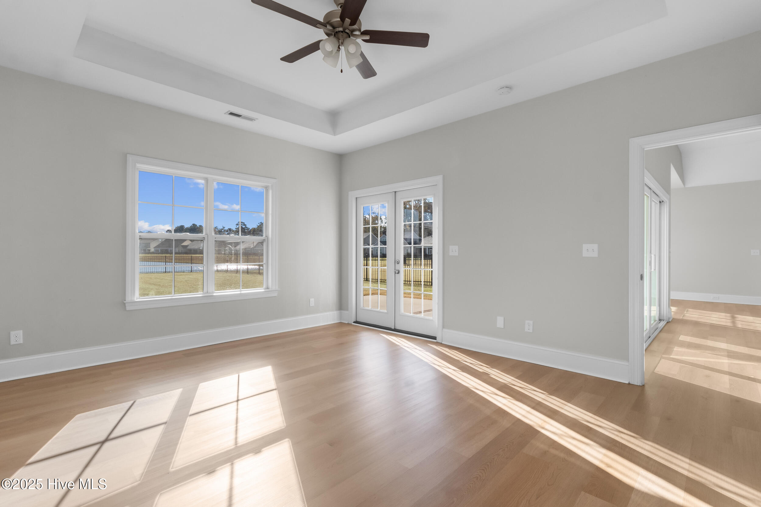 215 Hanover Lakes Drive