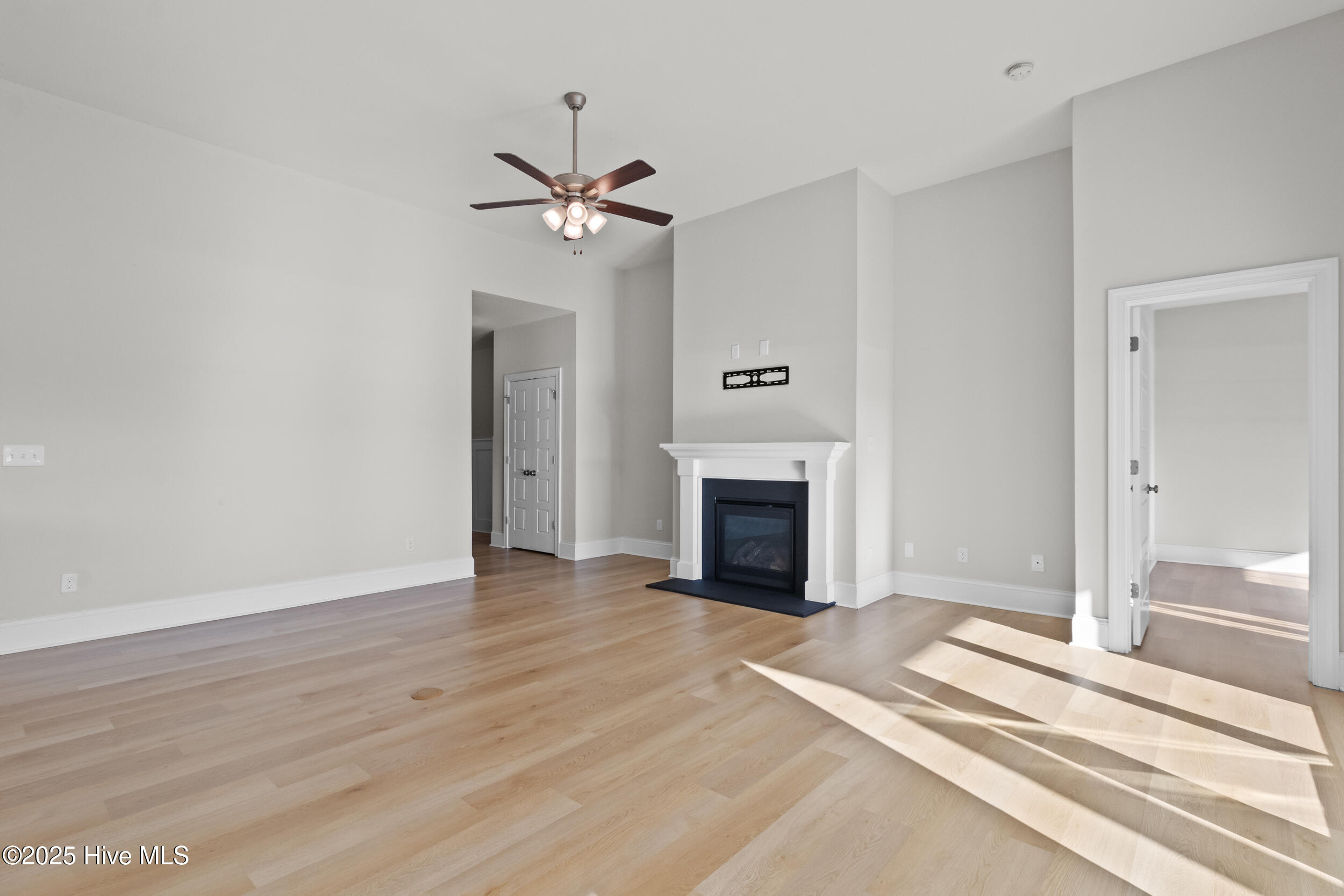 215 Hanover Lakes Drive