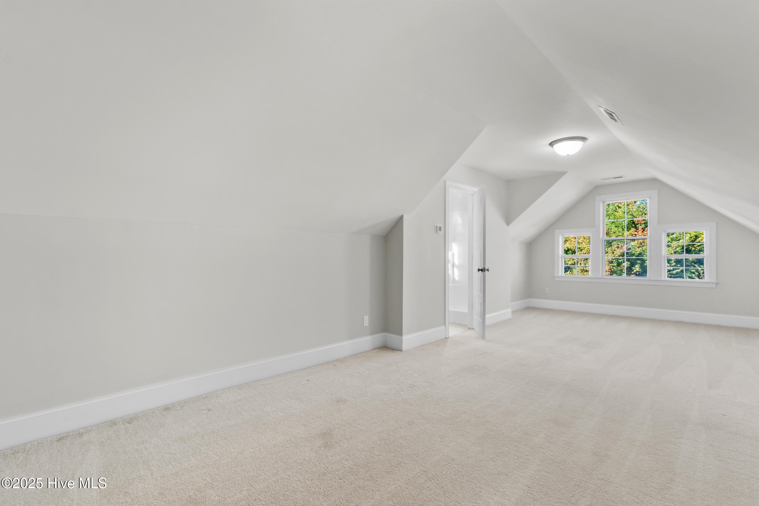 215 Hanover Lakes Drive