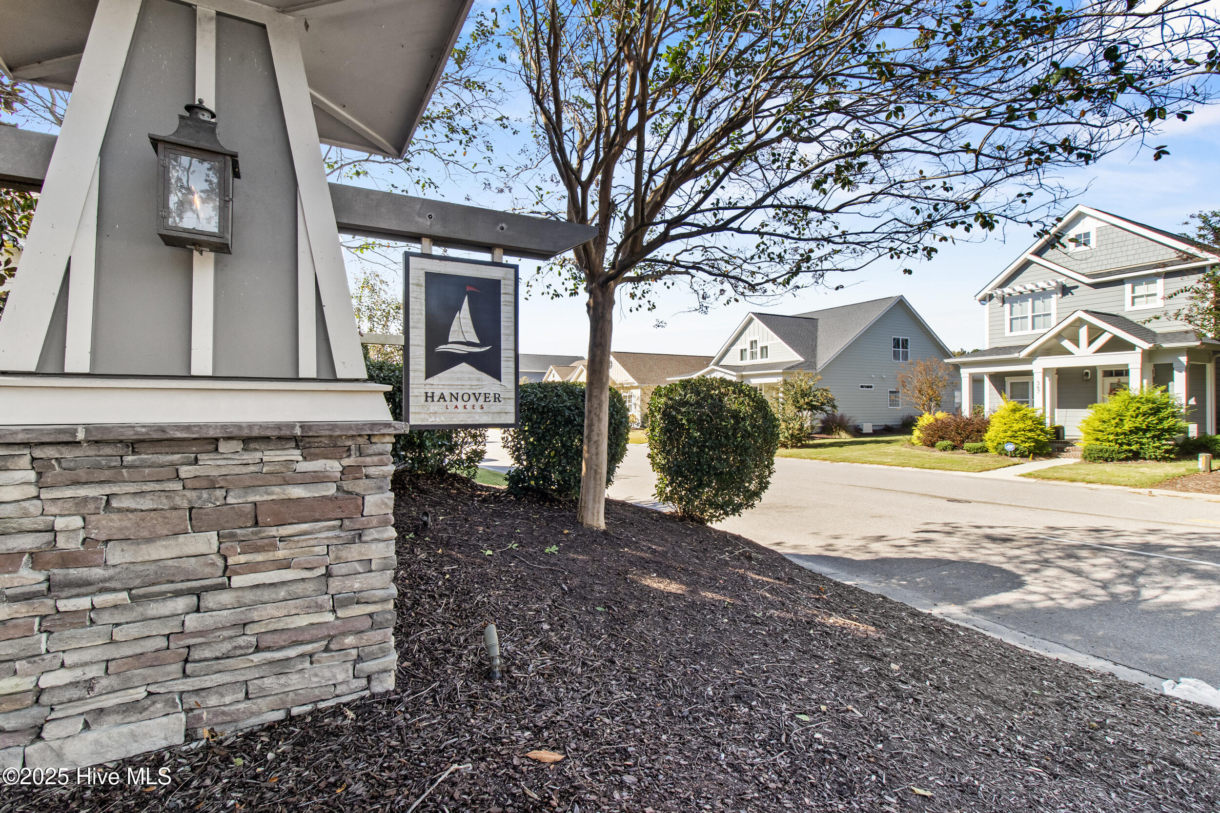 215 Hanover Lakes Drive